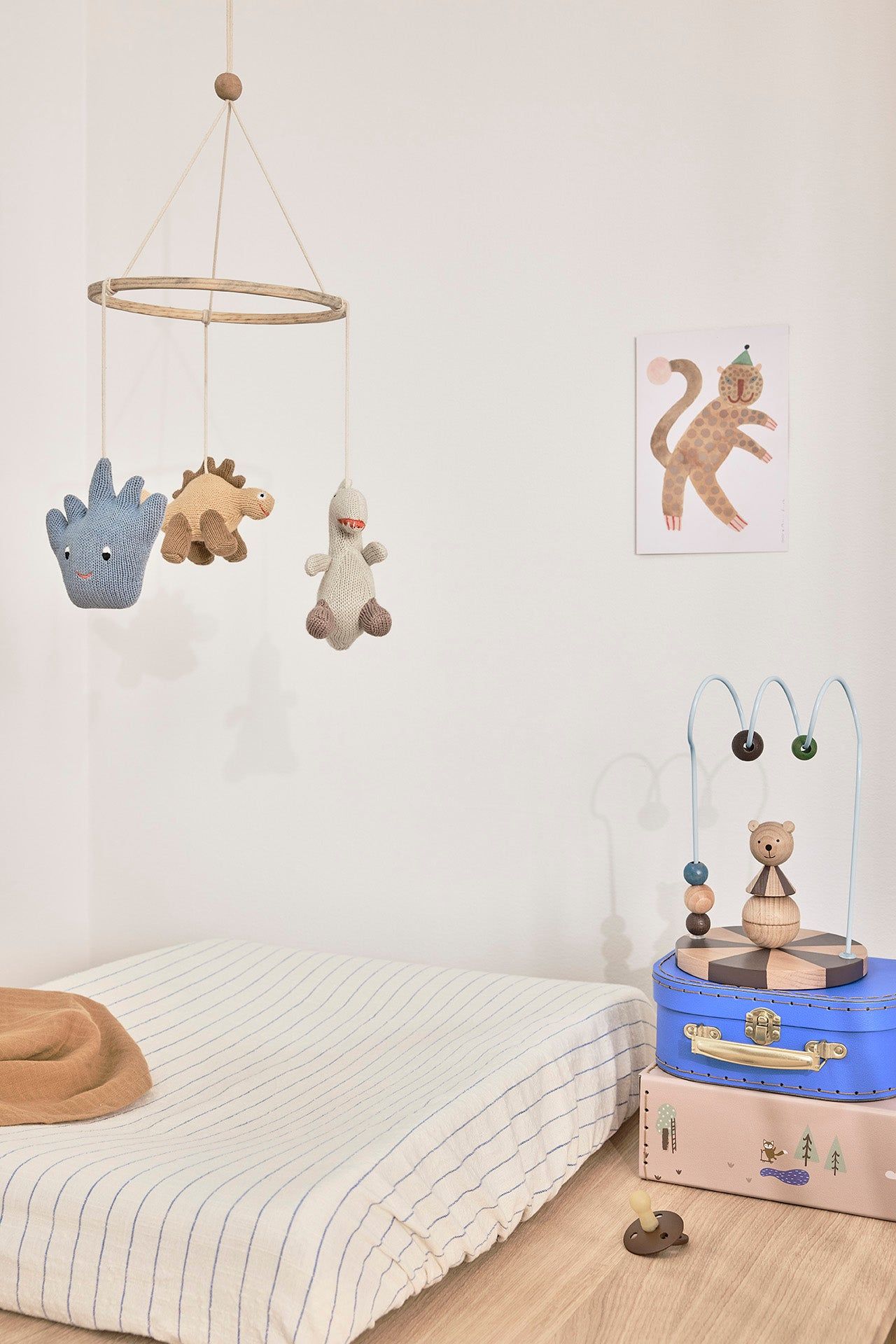 Circus Bear Abacus Holzspielzeug Mehrfarbig