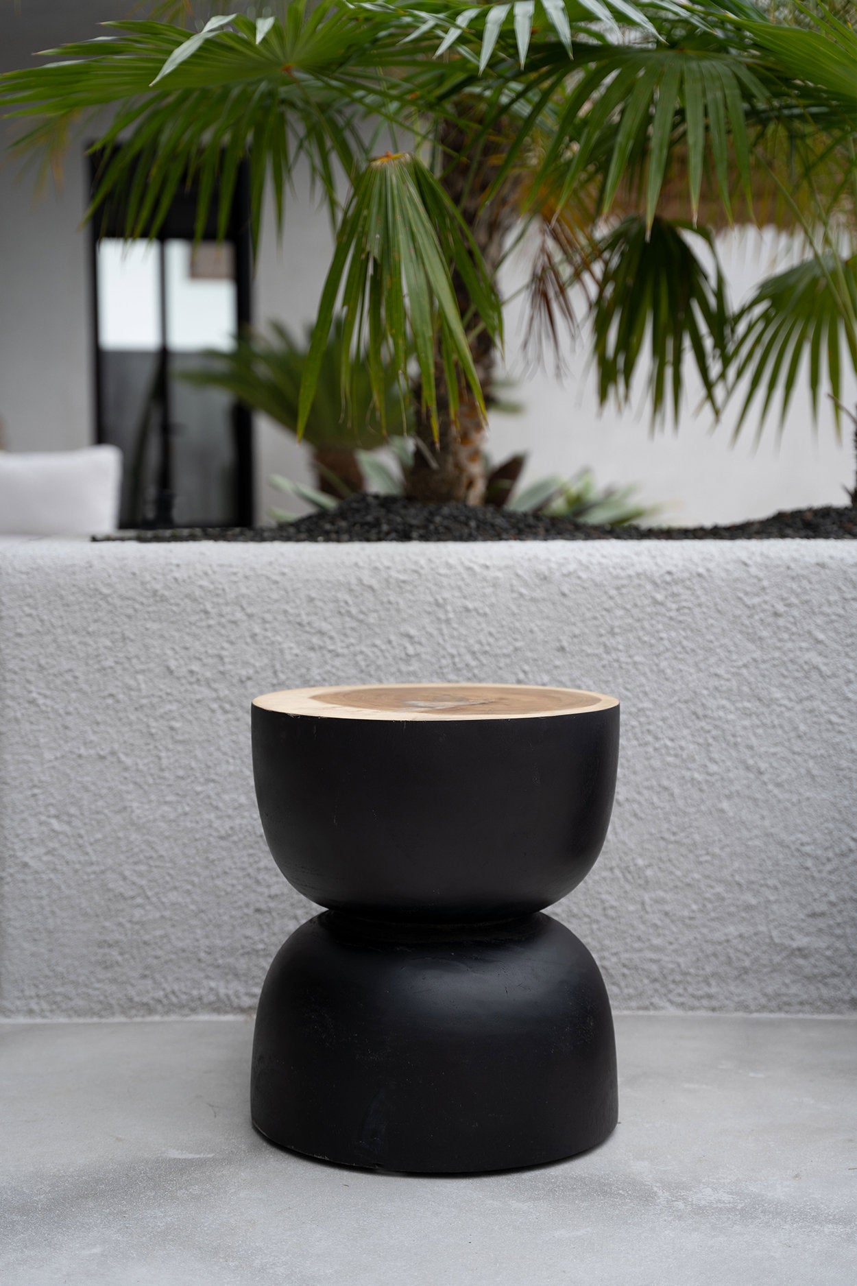 The Karbun Stool Black Natural ø50cm