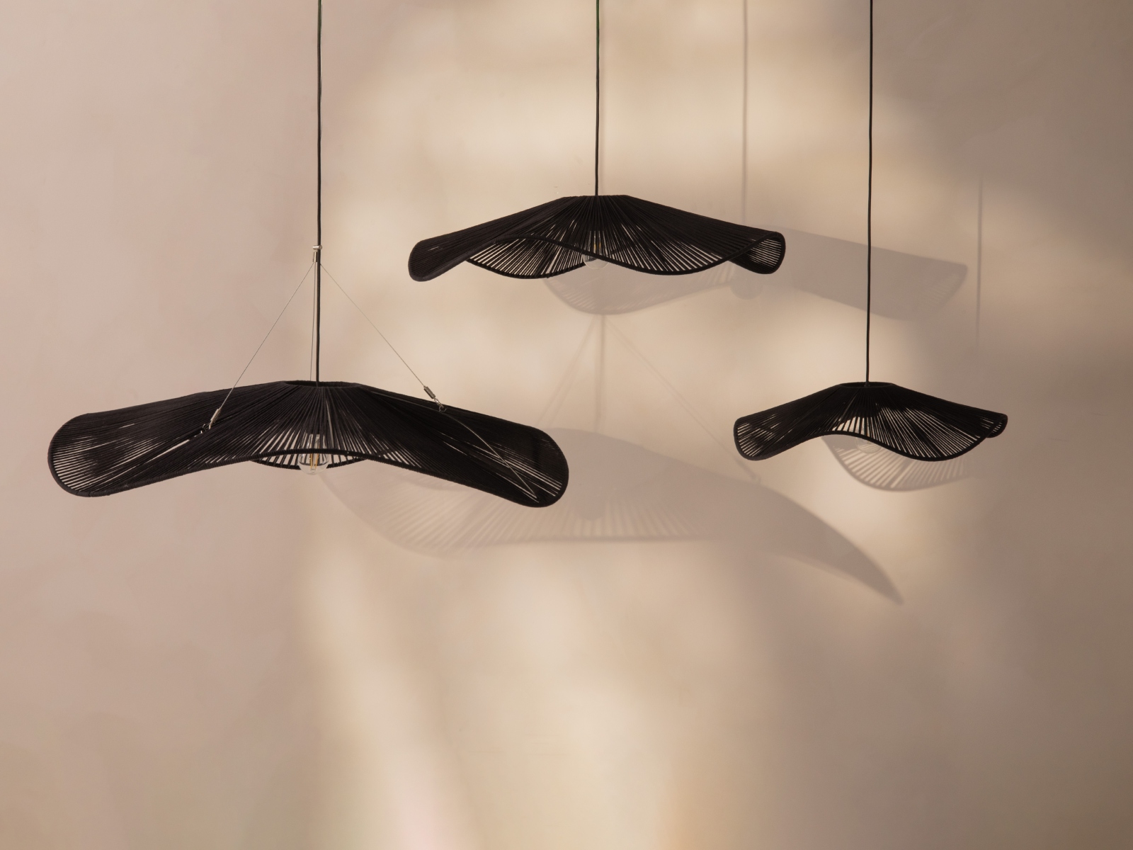 Palmier Pendelleuchte Metall Schwarz 58x58x13 cm