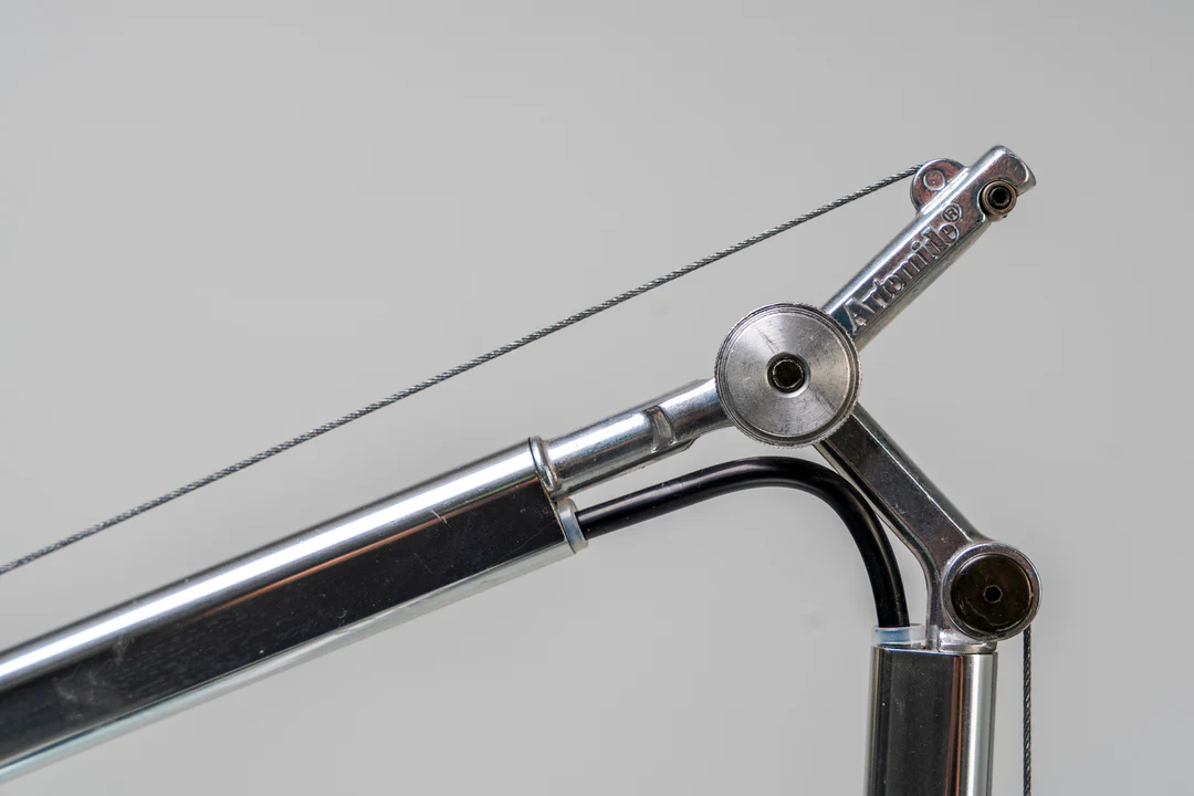 Artemide Tolomeo mit Klemme Aluminium Silber