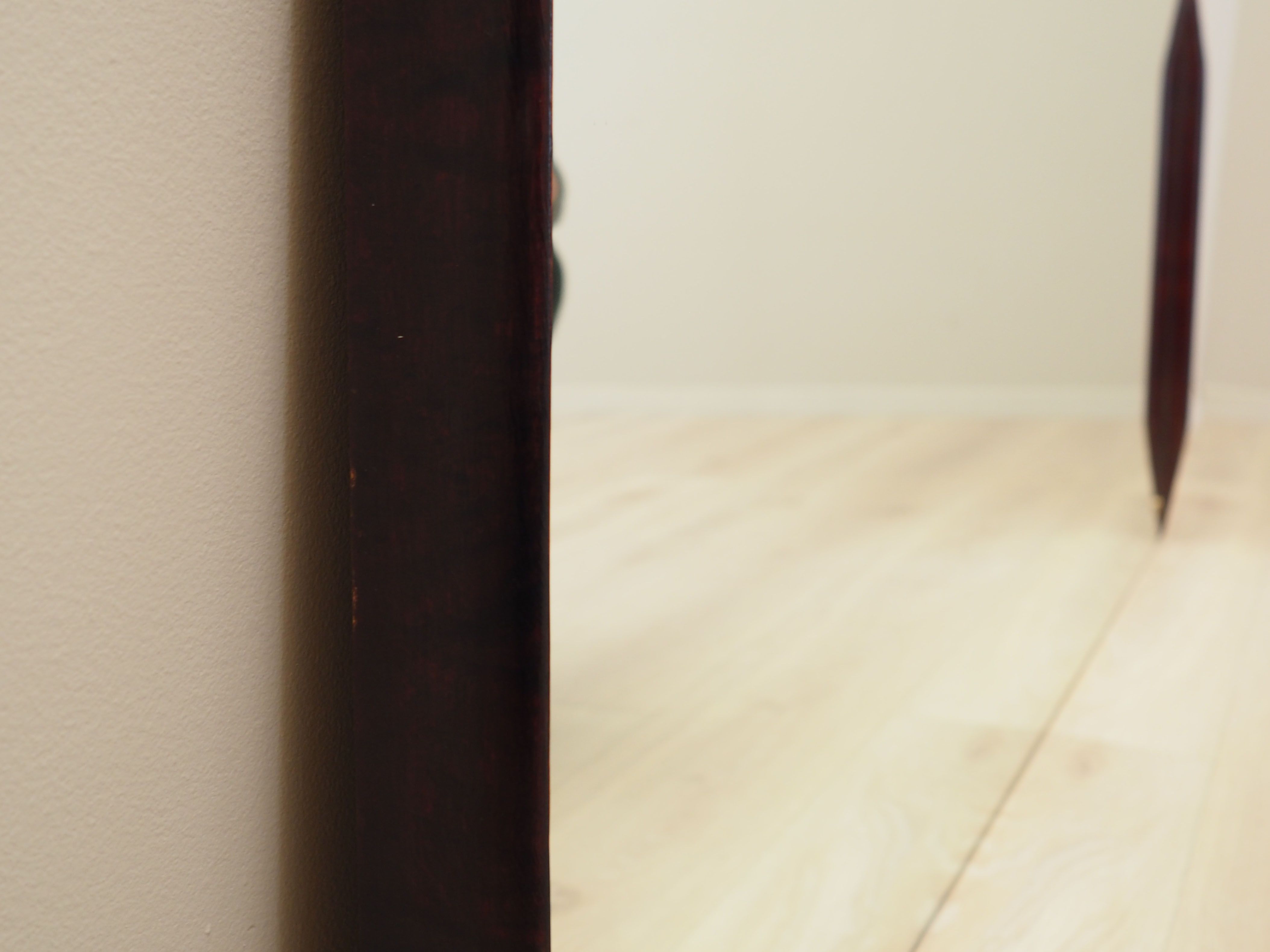 Spiegel mit Mahagonirahmen 1970er Jahre