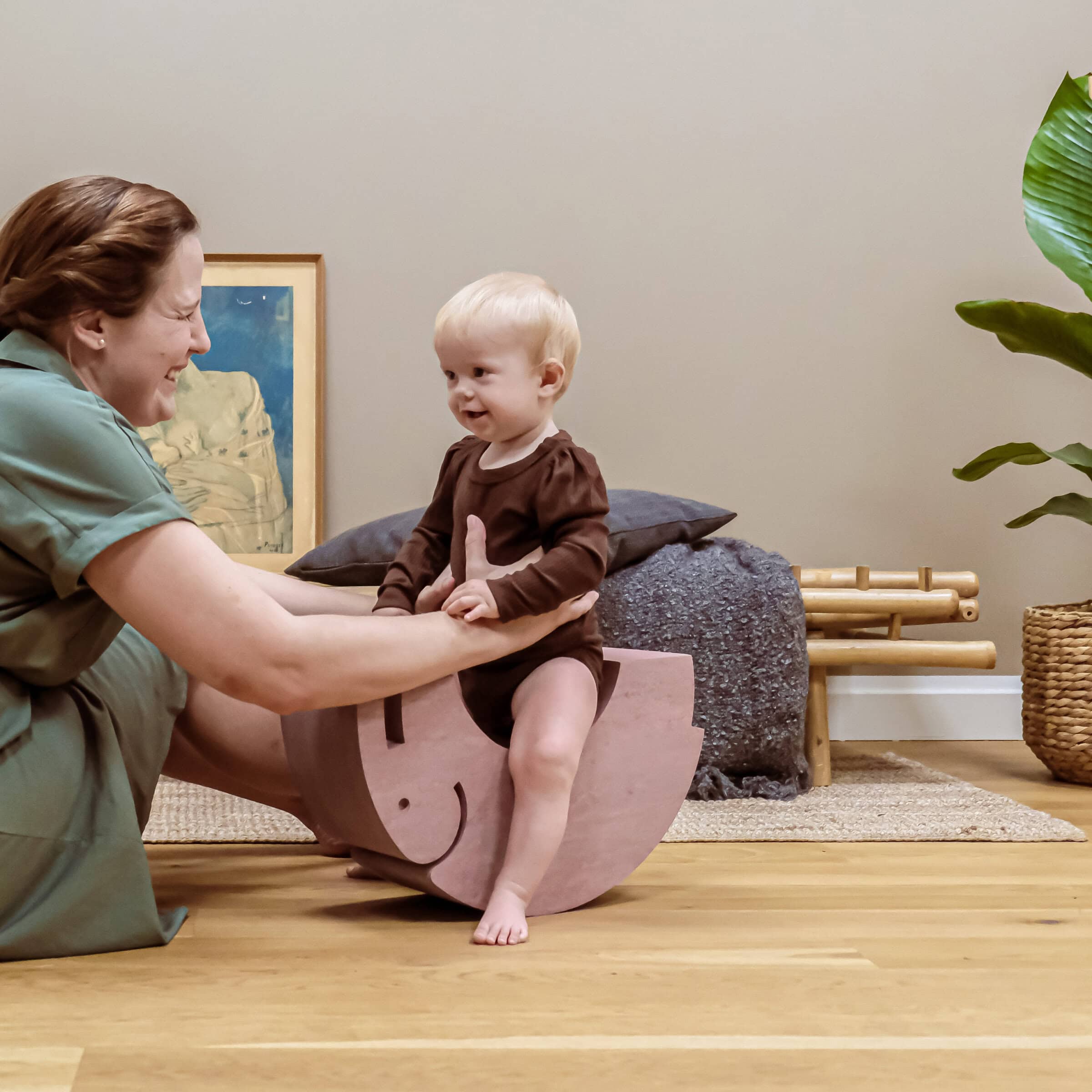 Elephant Medium stool Old rose