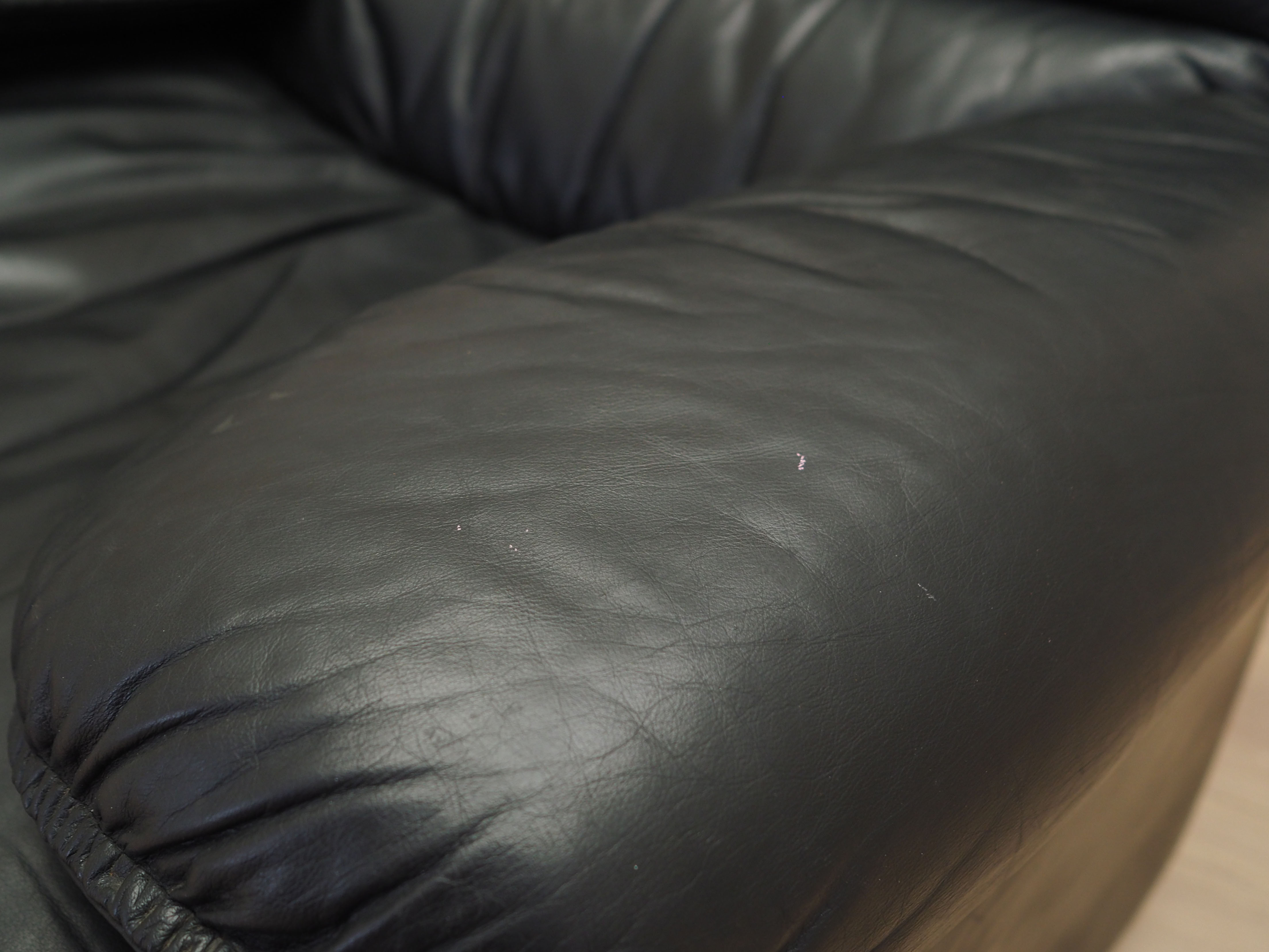 Lounge chair leather black 1970s