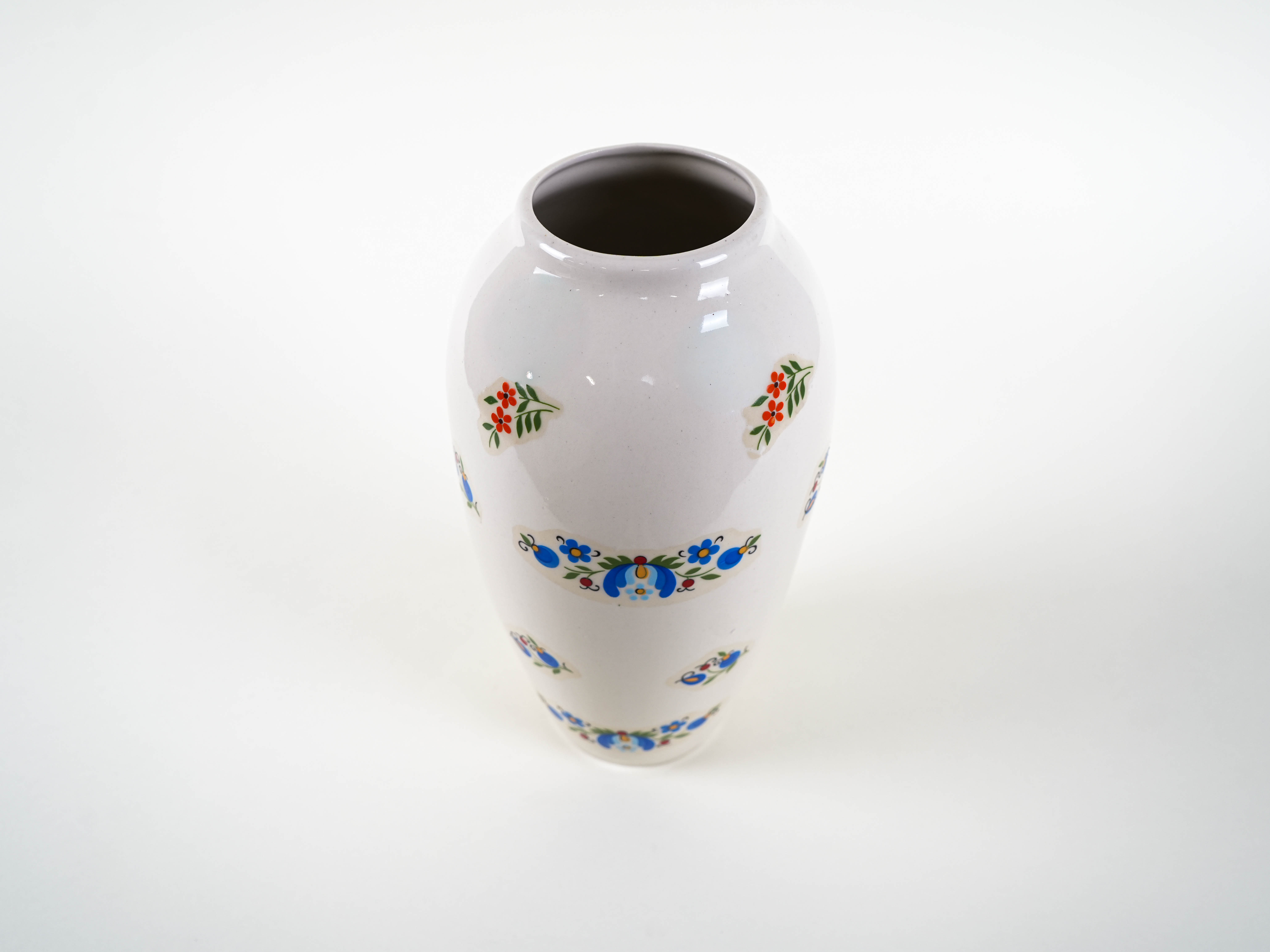 Porcelain vase 1980s