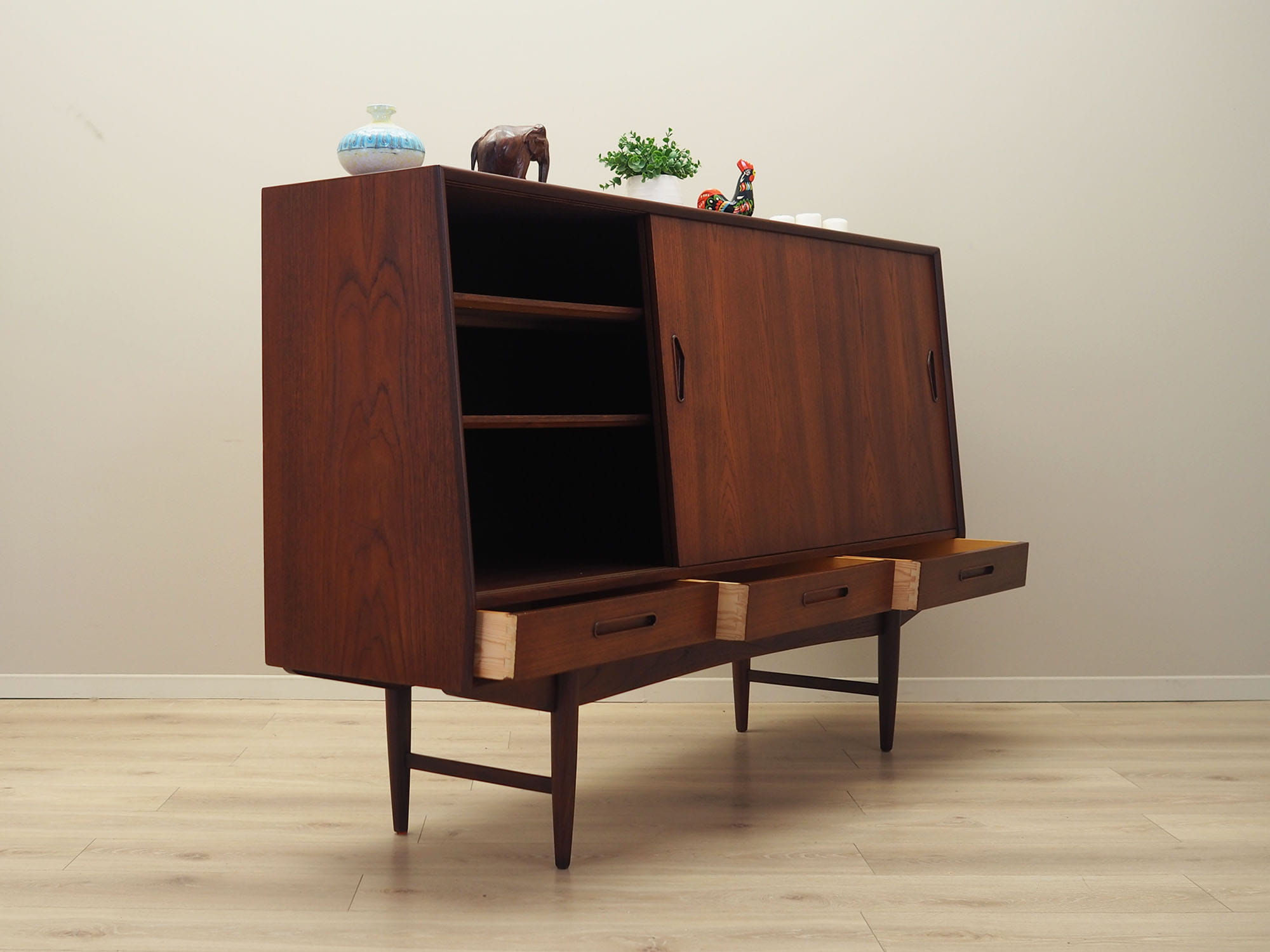 Highboard Holz Braun 1960er Jahre 