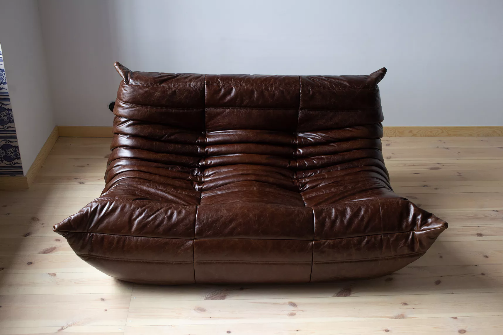 Togo Sofa 2-Sitzer Hochglanzleder Dunkelbraun