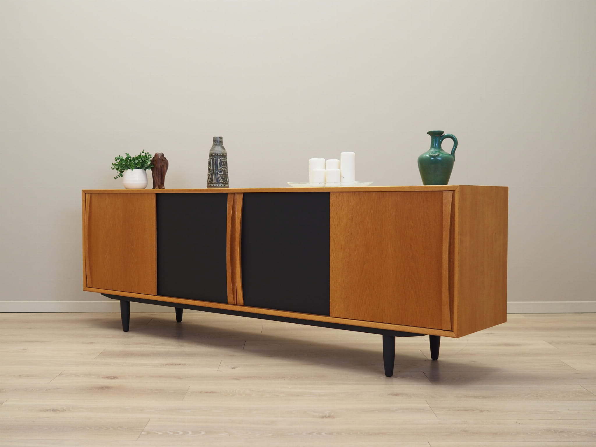 Vintage Sideboard Eschenholz Braun 1970er Jahre