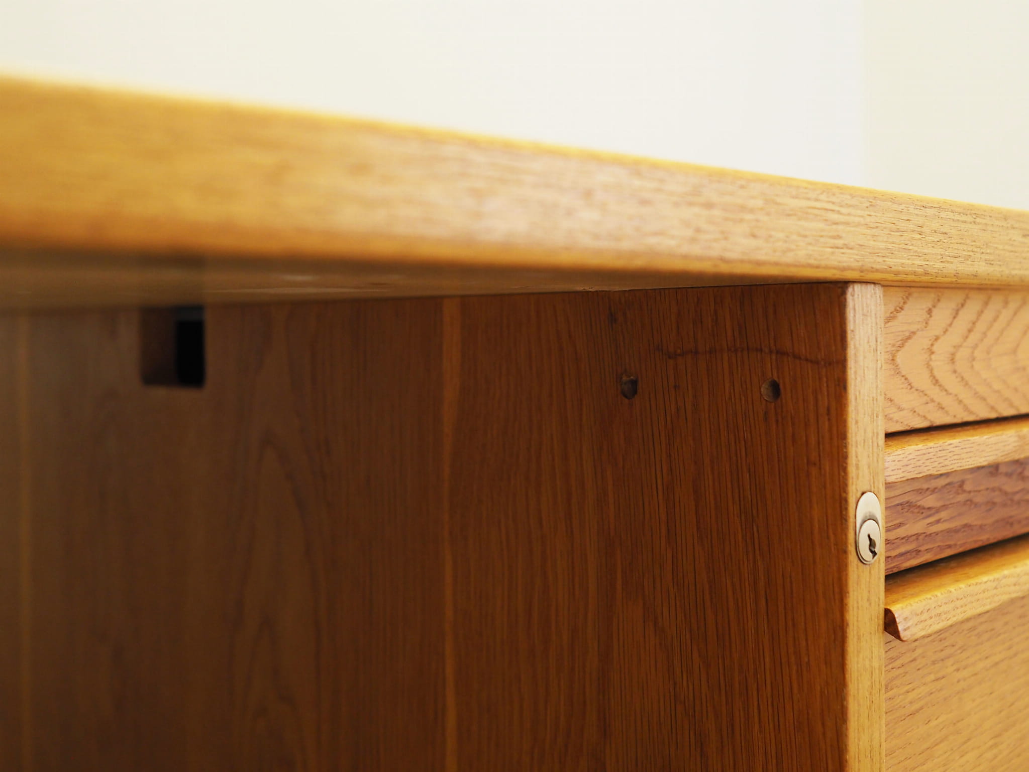 Desk
Ash wood
1970s