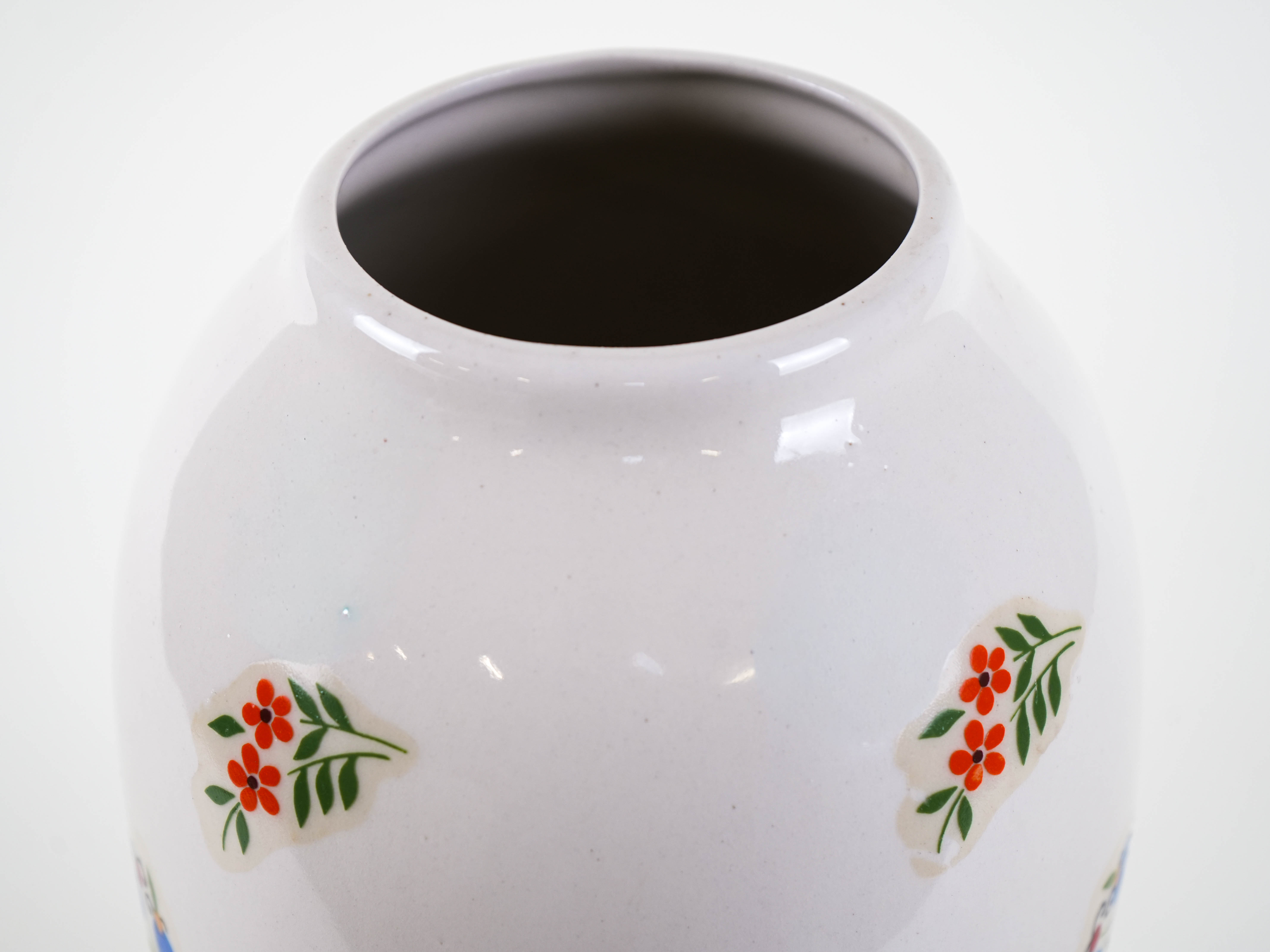 Porcelain vase 1980s