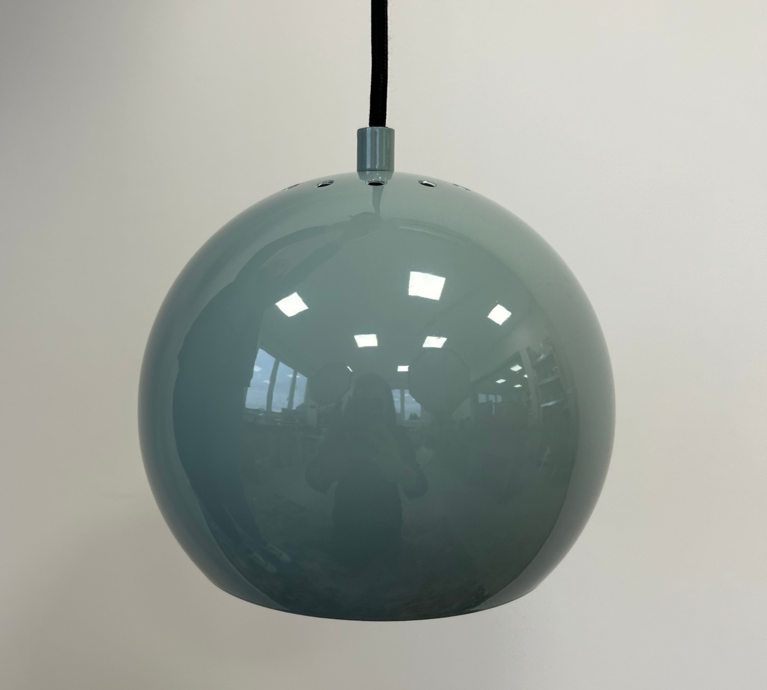 Ball 18 Pendelleuchte Glas Blau