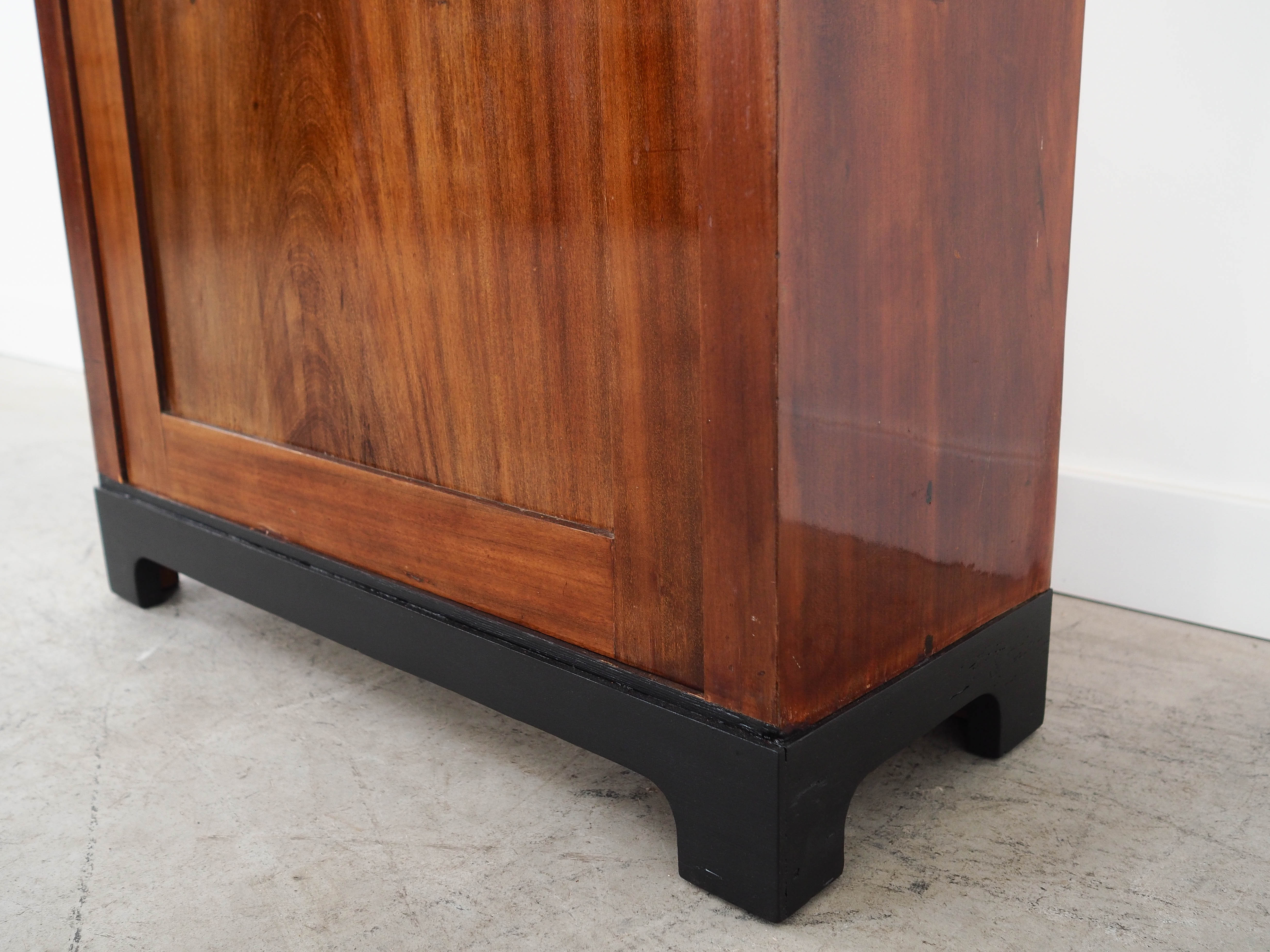 Vitrine Walnussholz 1960er Jahre