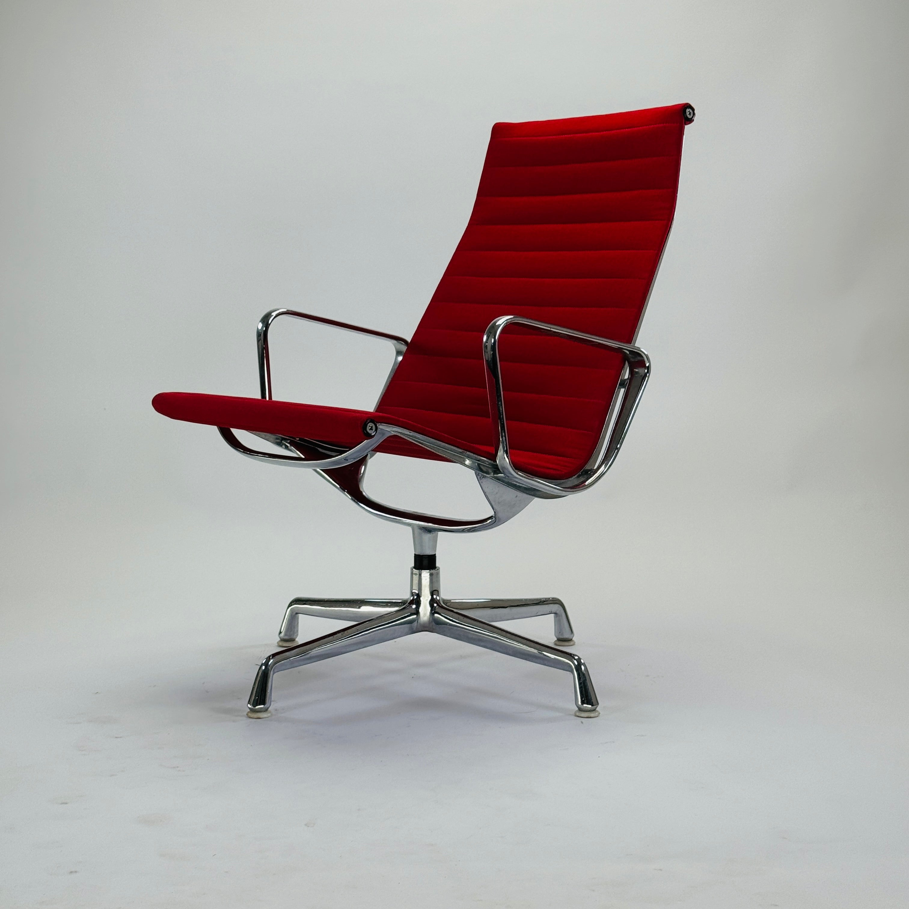 Aluminium Group Chair EA 116 Leder Rot