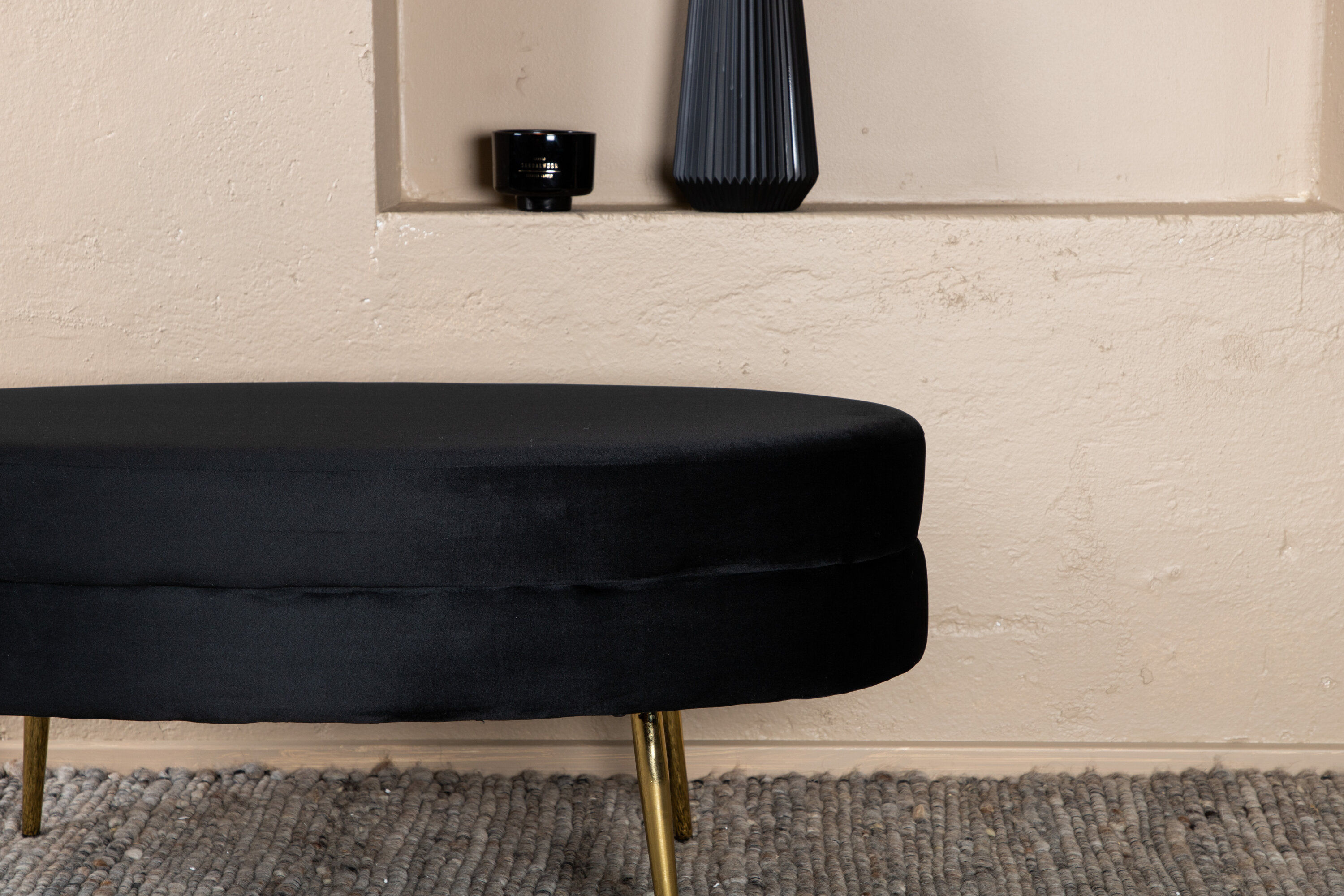 Otto Pouf Brass Velvet Black