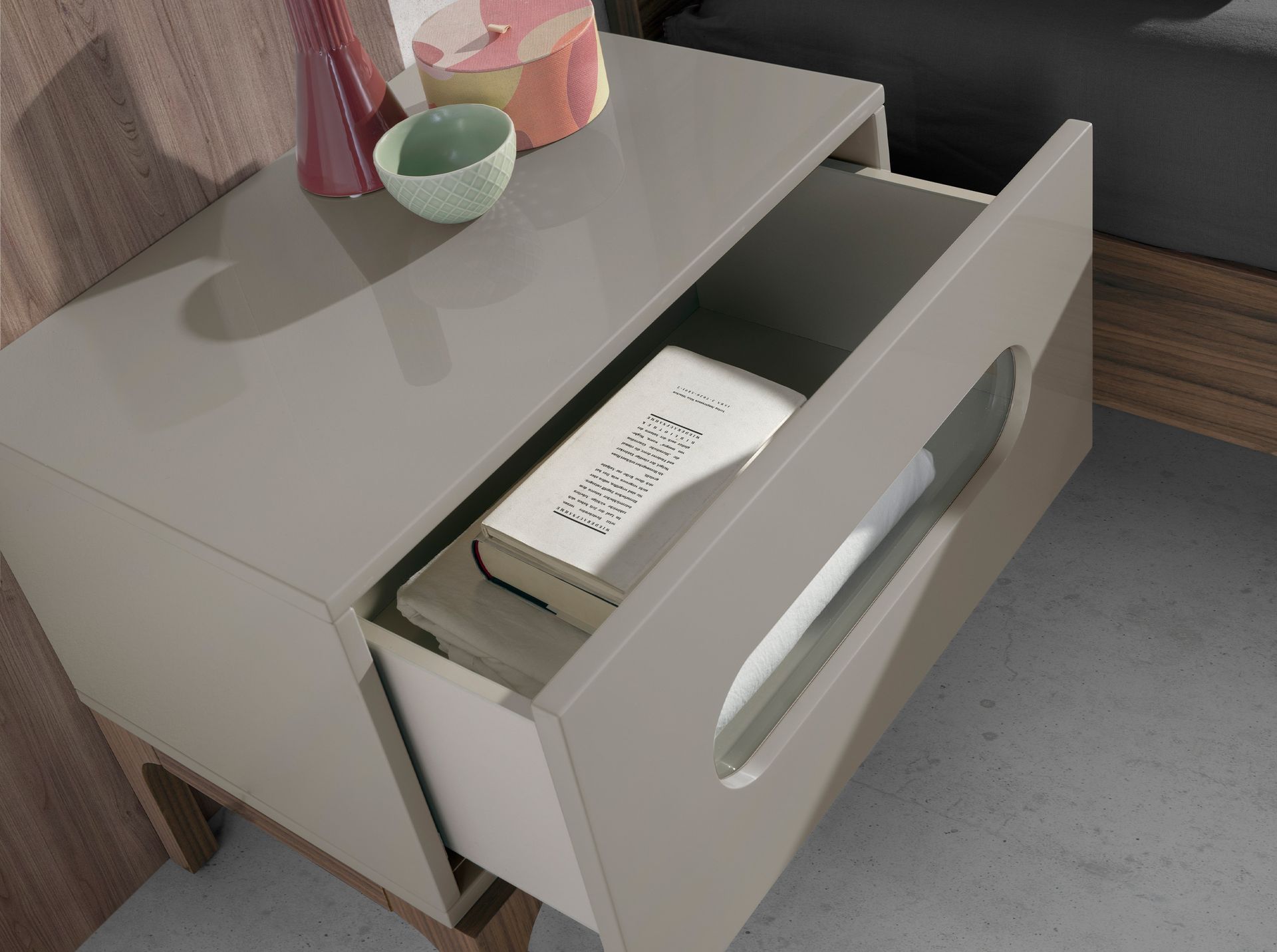 Comodino noce grigio