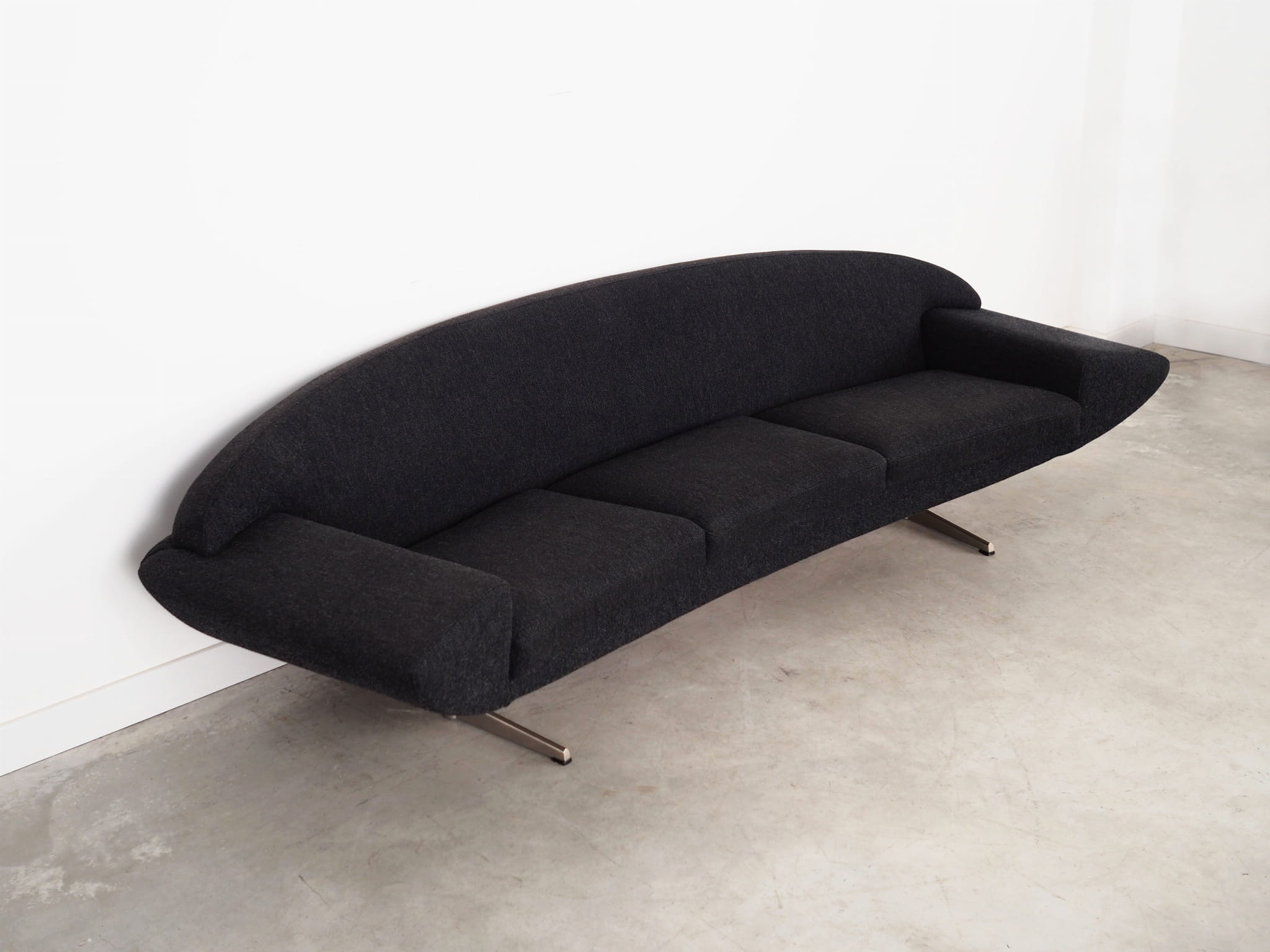 Capri Sofa Textil Graphit 1960er Jahre