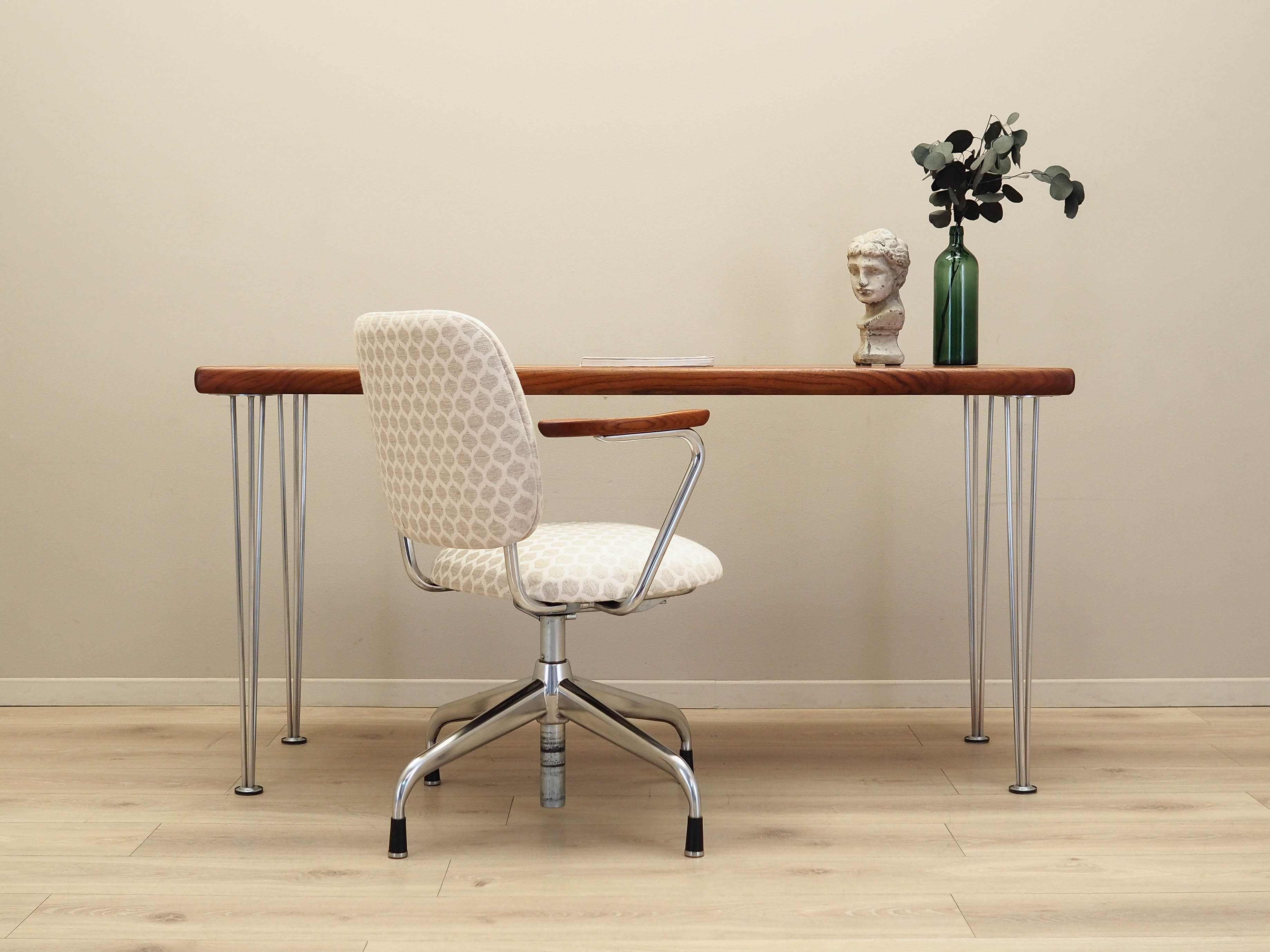 Schreibtisch Teakholz Metall Braun 1970er Jahre