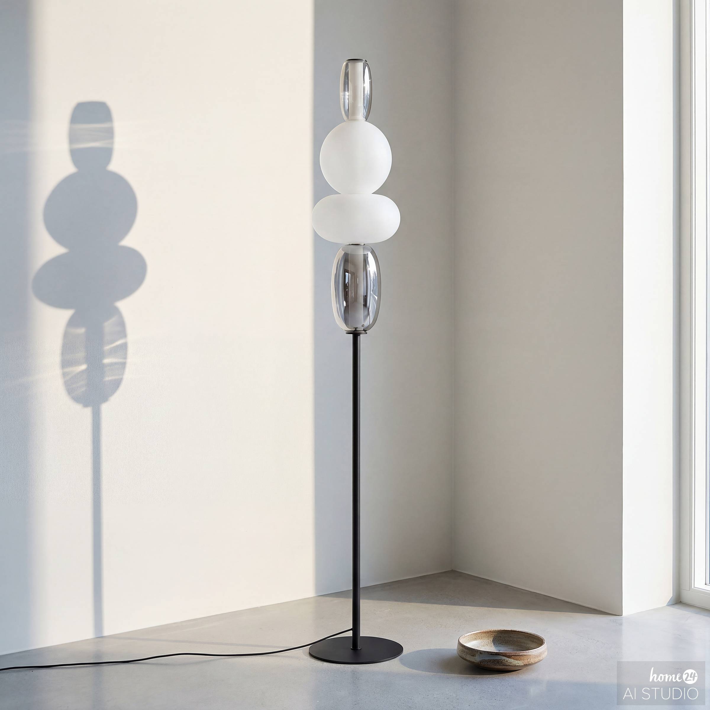 Drea Stehleuchte Glas Eisen Schwarz Grau