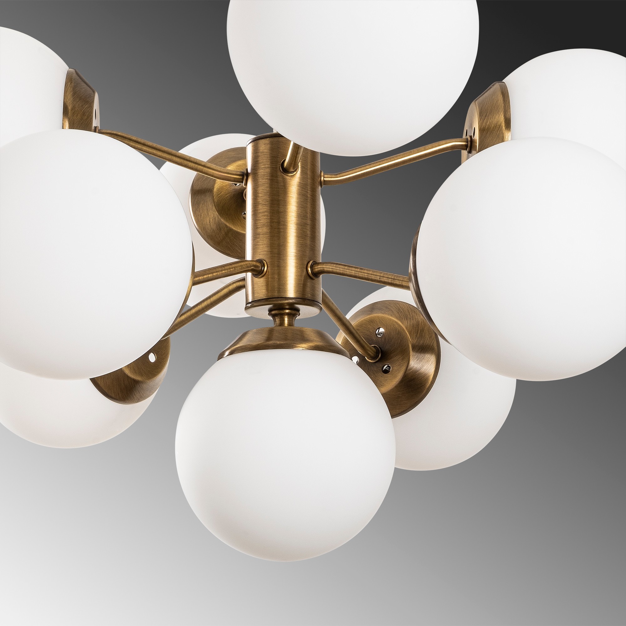 Lampada a sospensione vintage con 9 elementi in vetro bianco oro