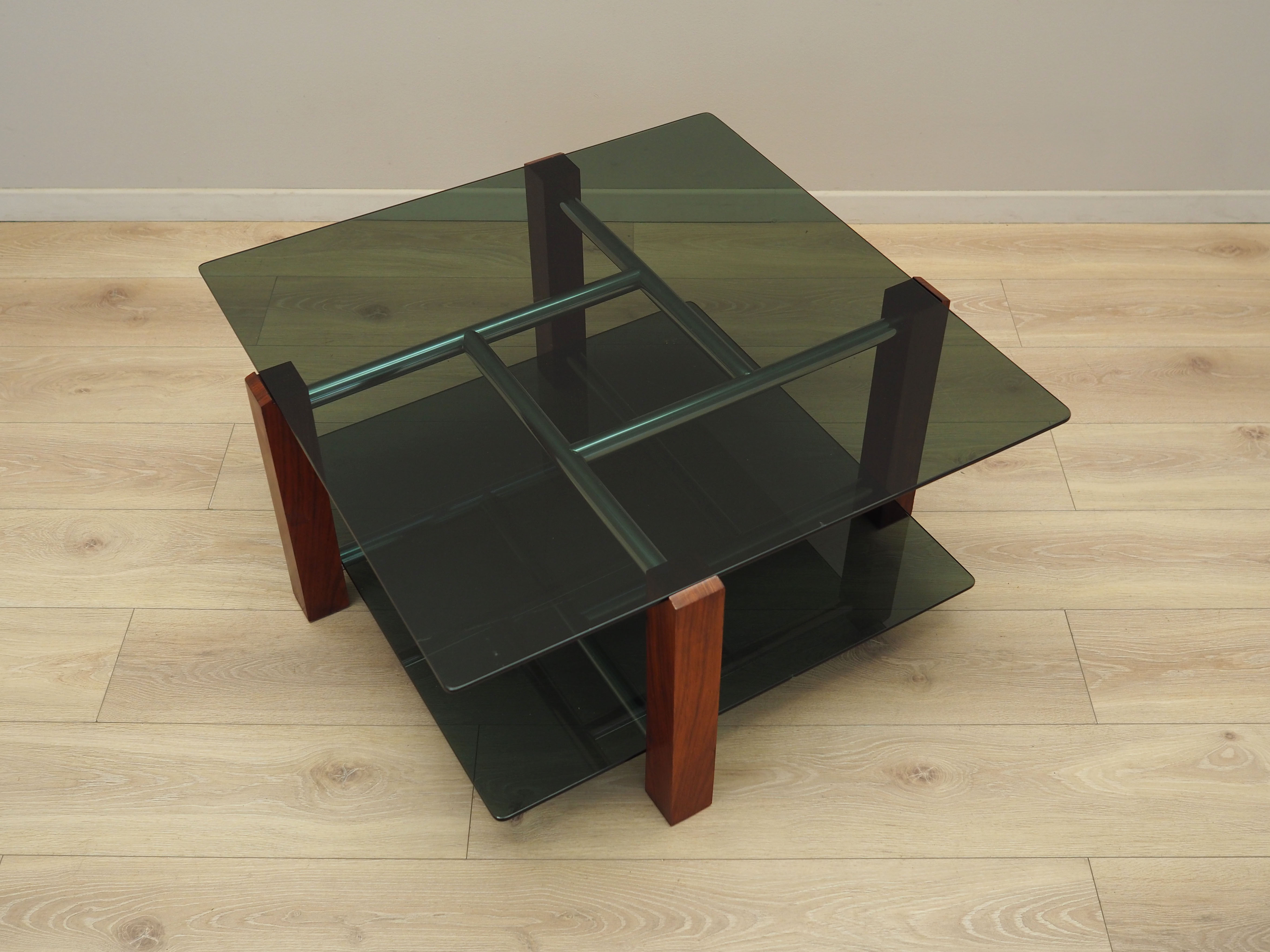 Glass table, Italian Design, 70s, Production: Italy