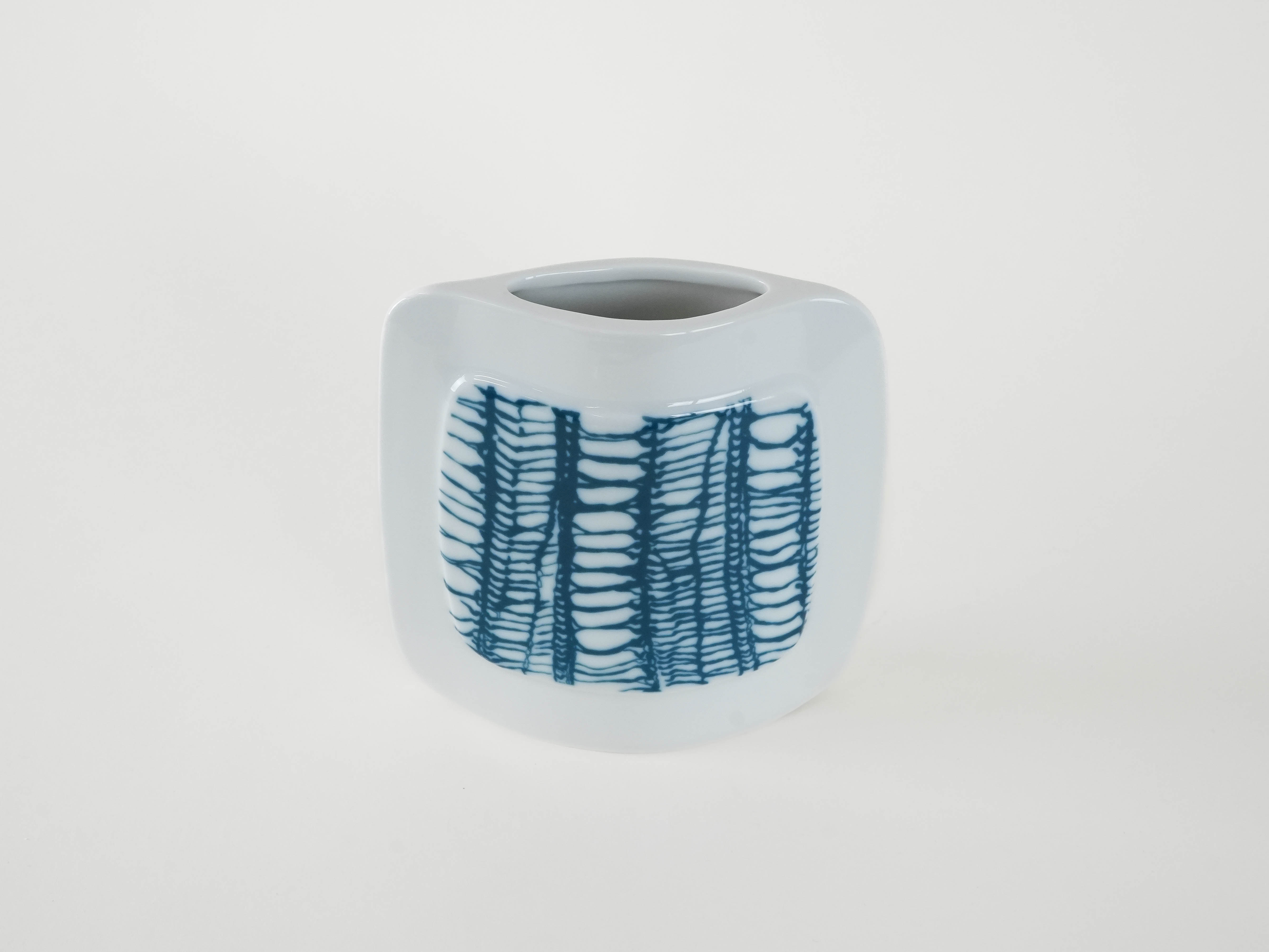 Porzellanvase Weiß Blau 1970er Jahre