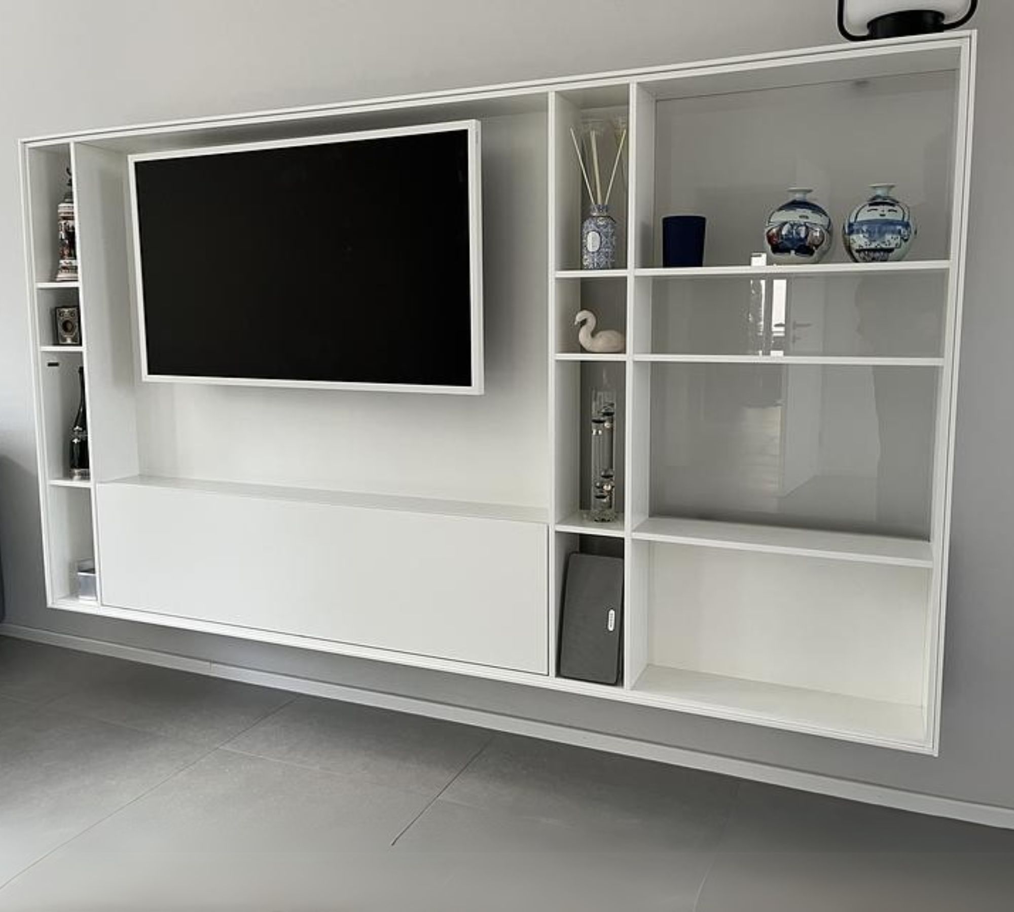 Bookless TV-Regal Holz Glas Weiß