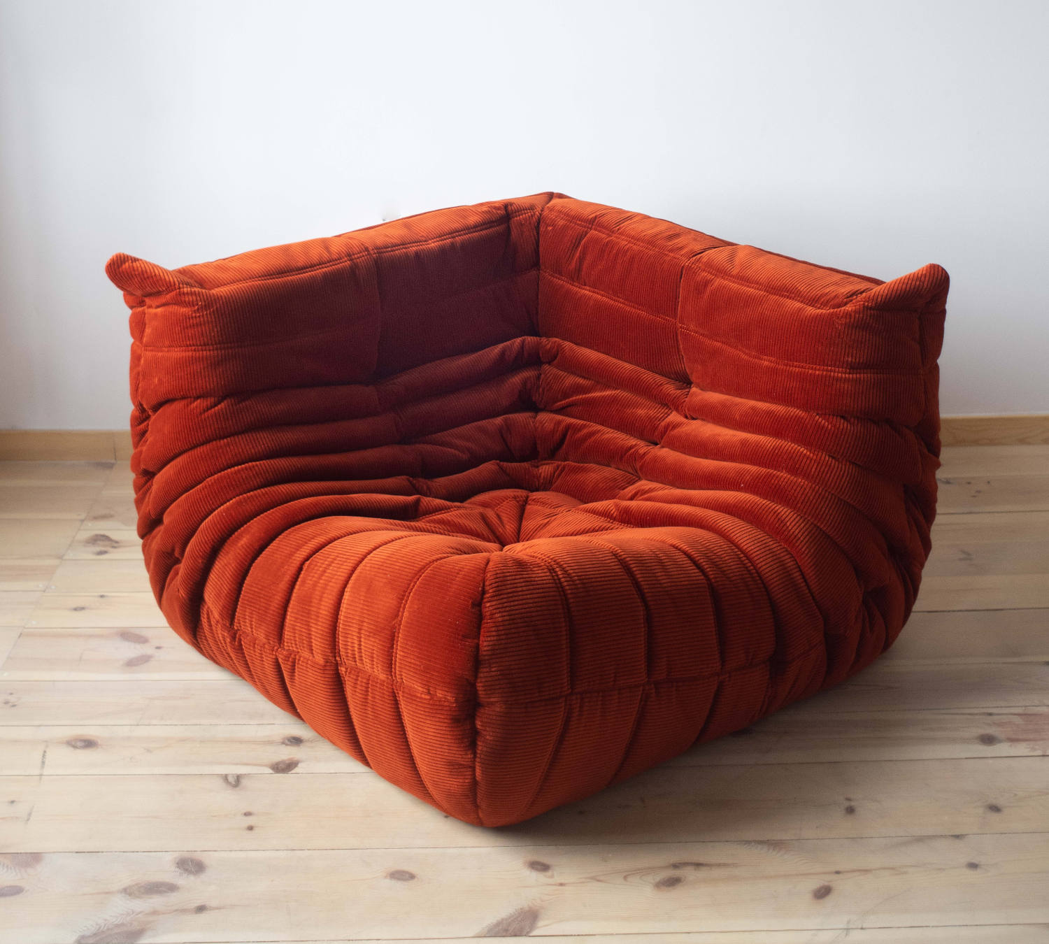 Togo Ecksofa Cord Bernsteinorange