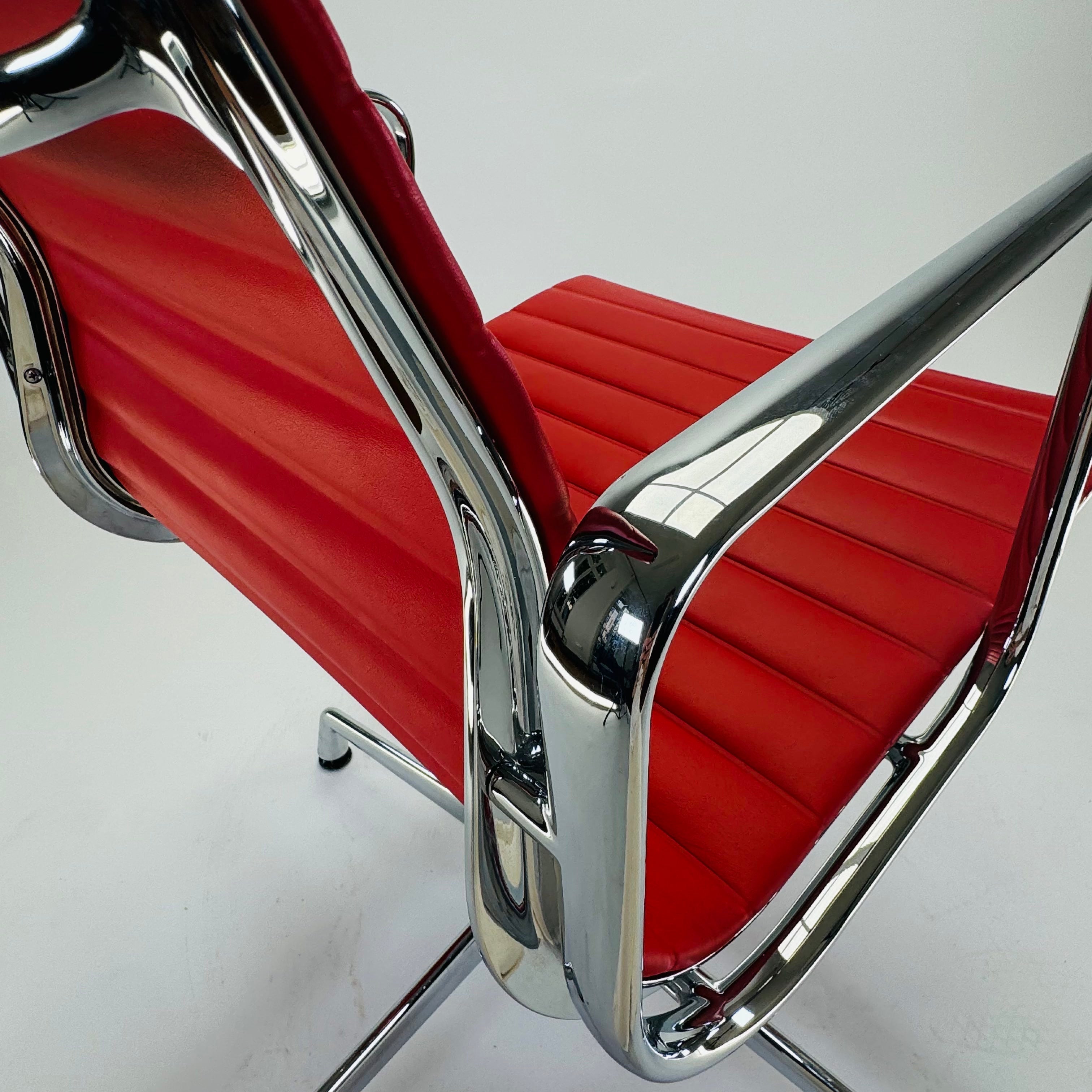 Eames EA 108 Aluminium Chair Leder Rot