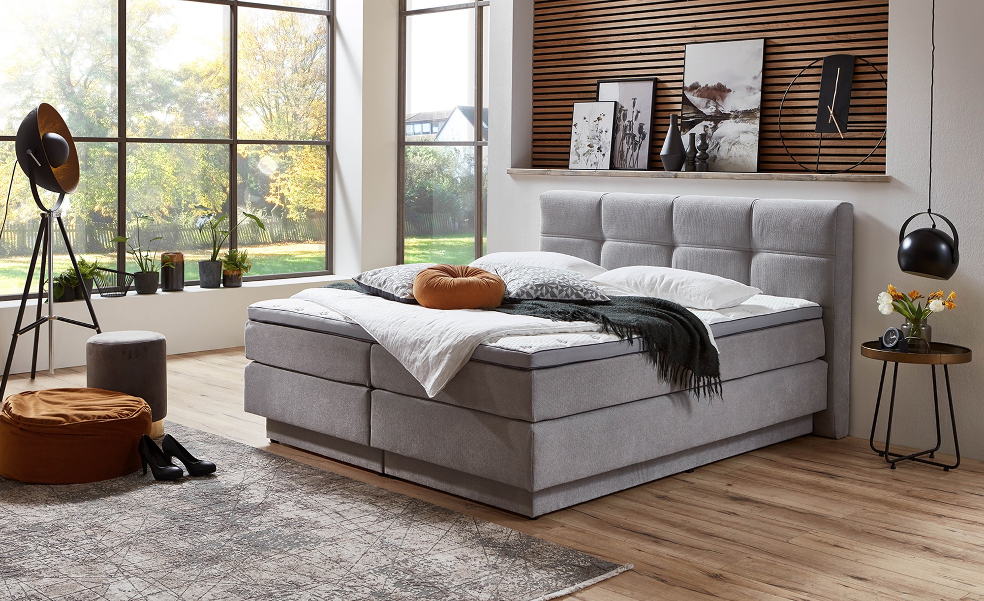 Chicago Boxspringbett mit Bettkasten & Topper Silber