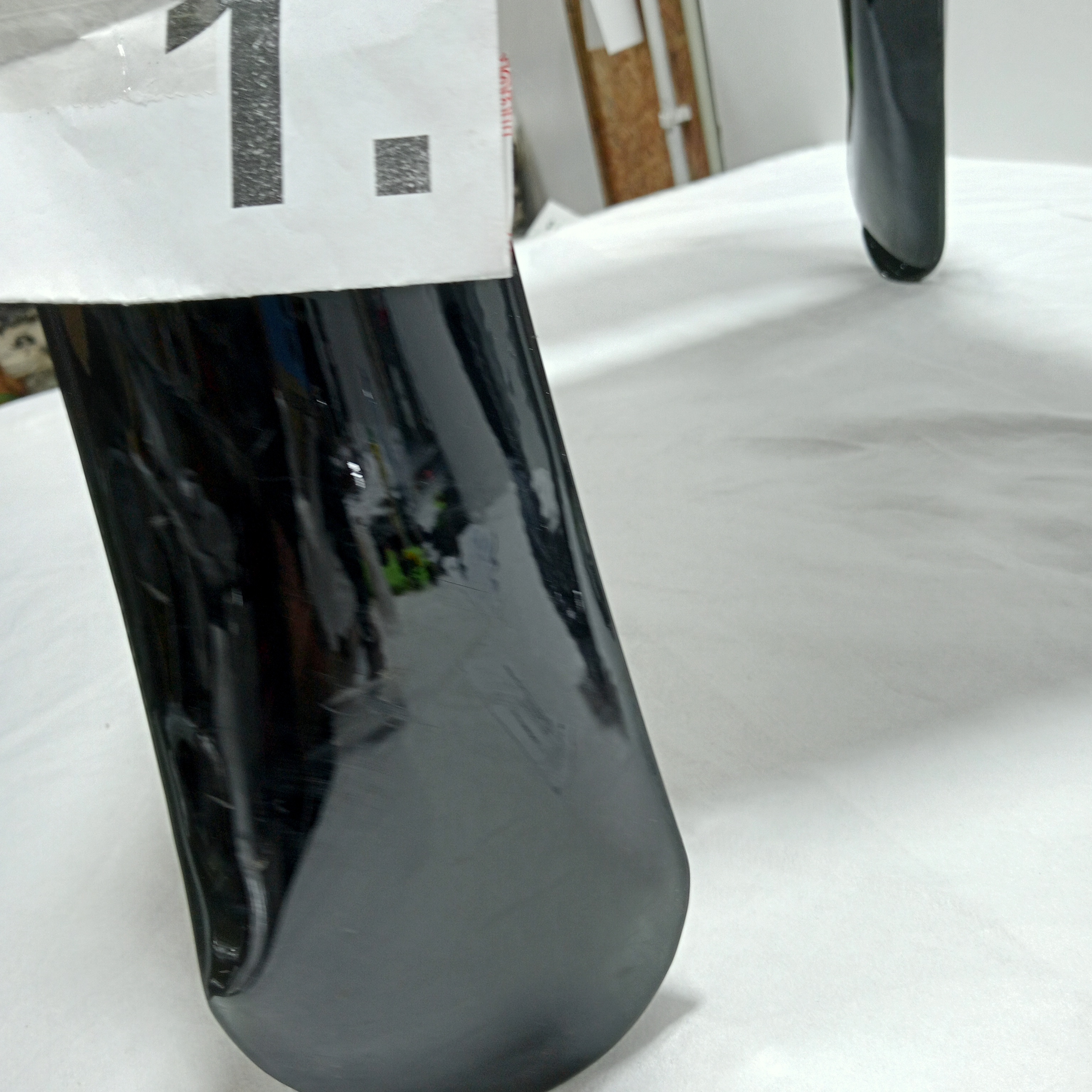 Chippensteel 0.5 Stuhl Stahl Schwarz Glänzend