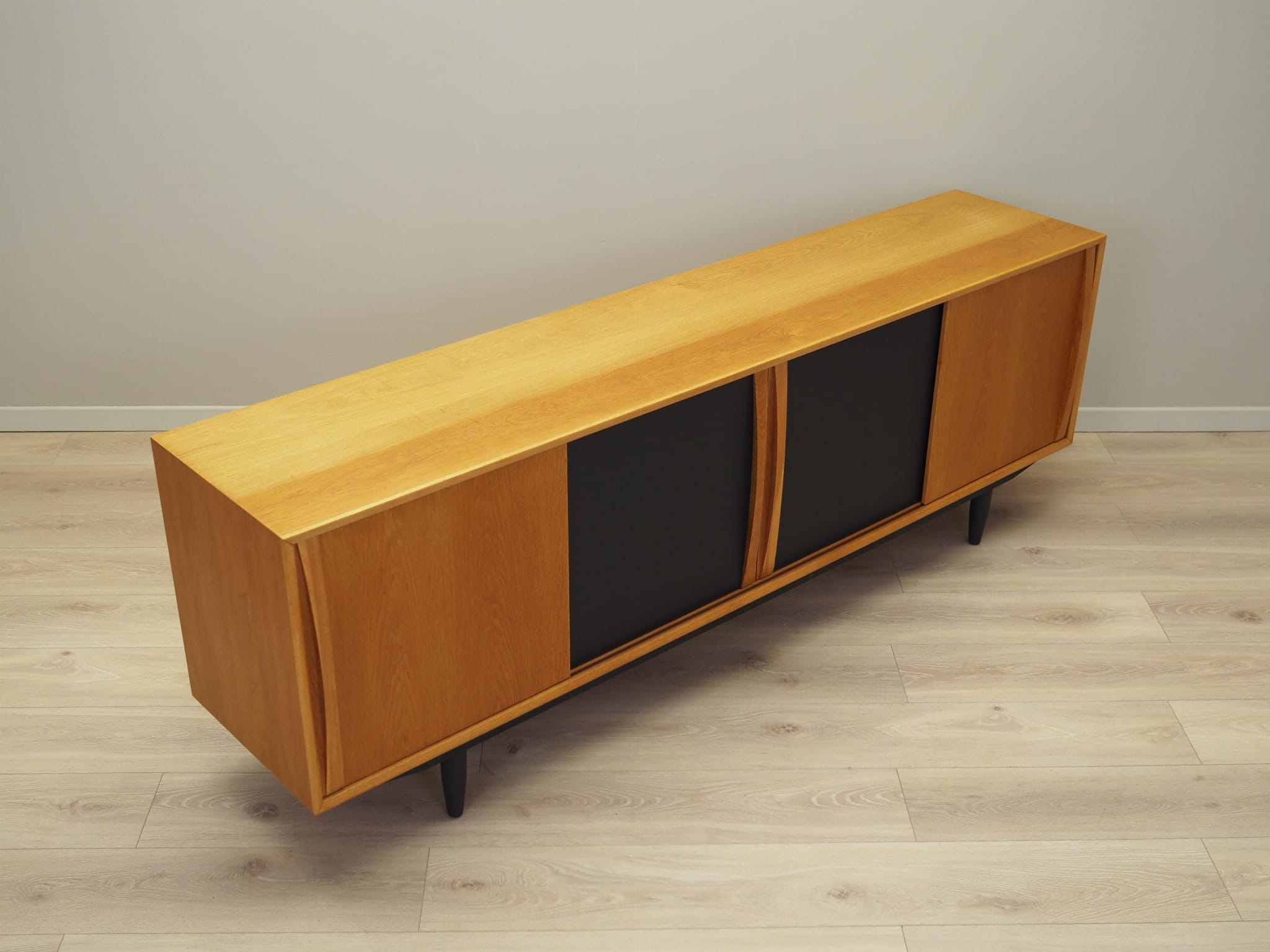 Vintage Sideboard Eschenholz Braun 1970er Jahre