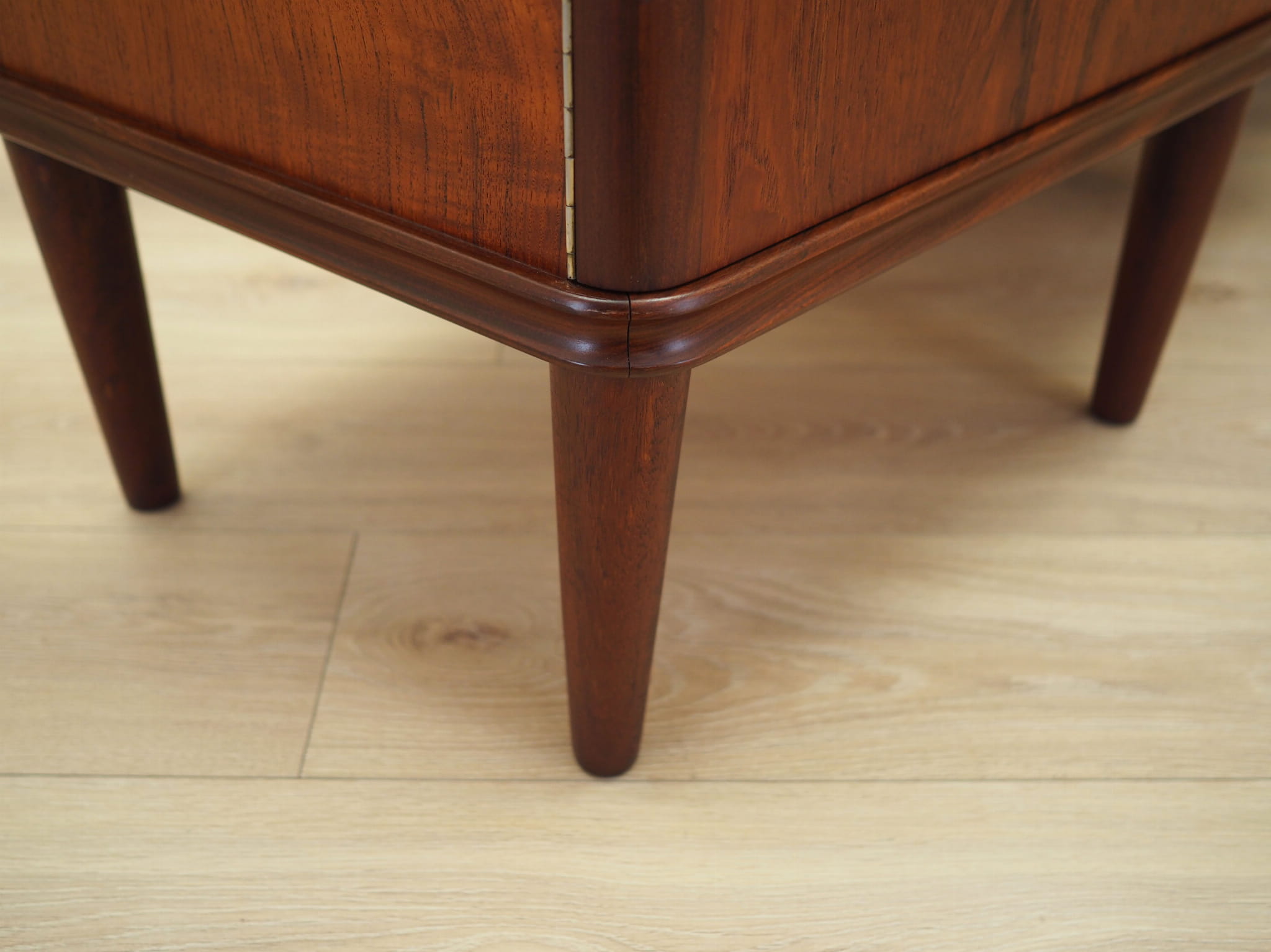 Credenza in legno di teak anni '60