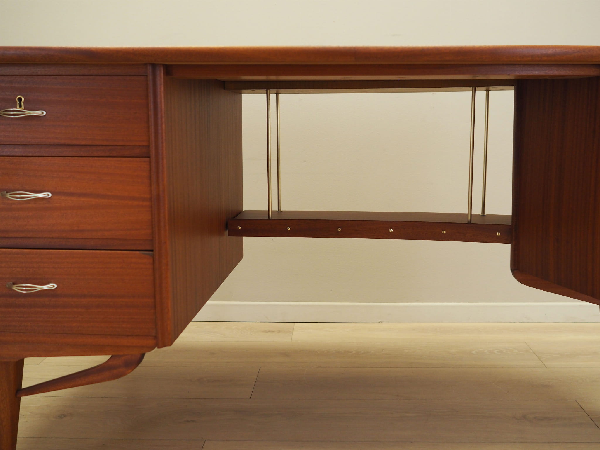 Mahogany Schreibtisch 1960 Jahre