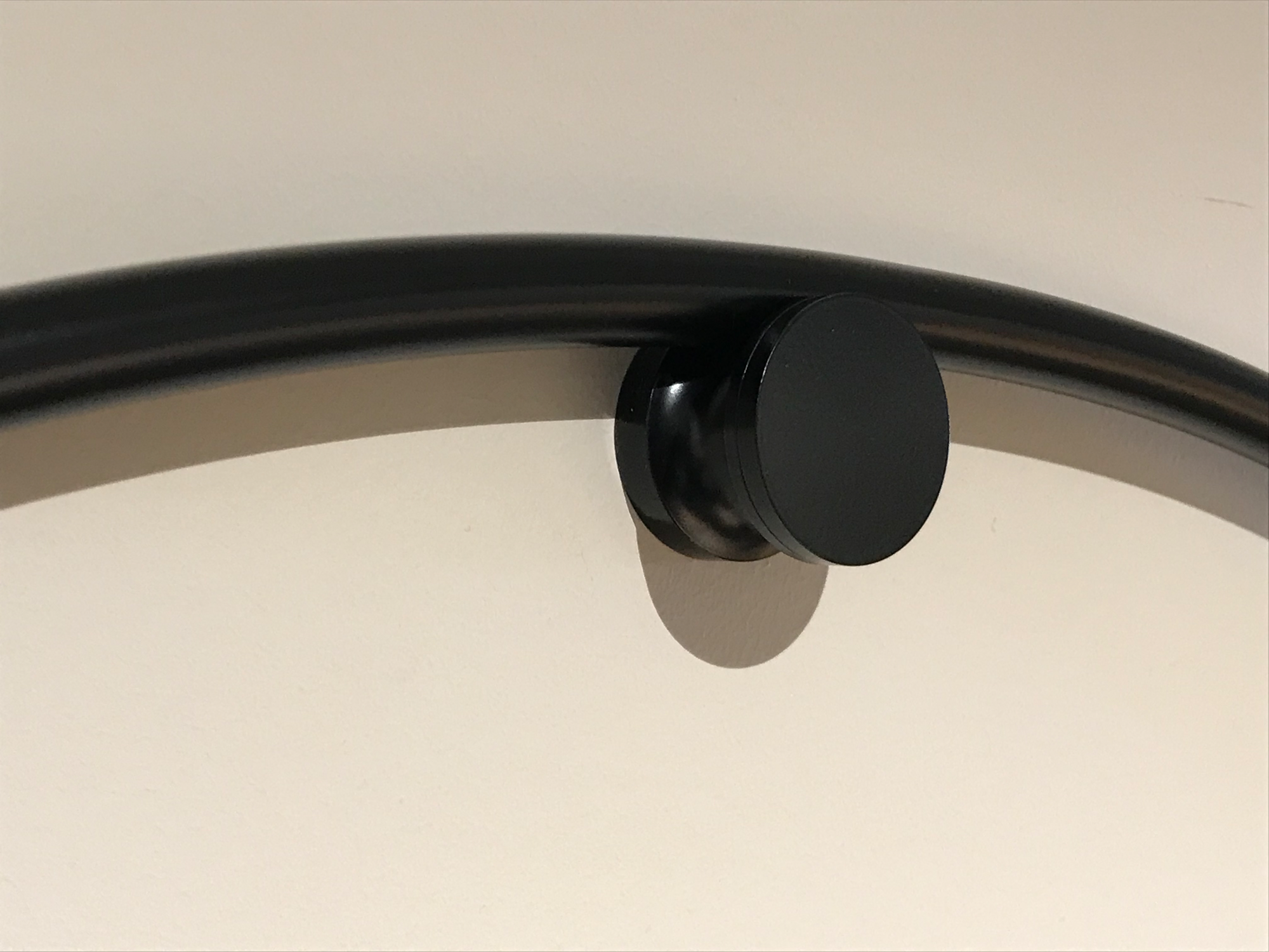 Peek Mirror Glass Metal Black