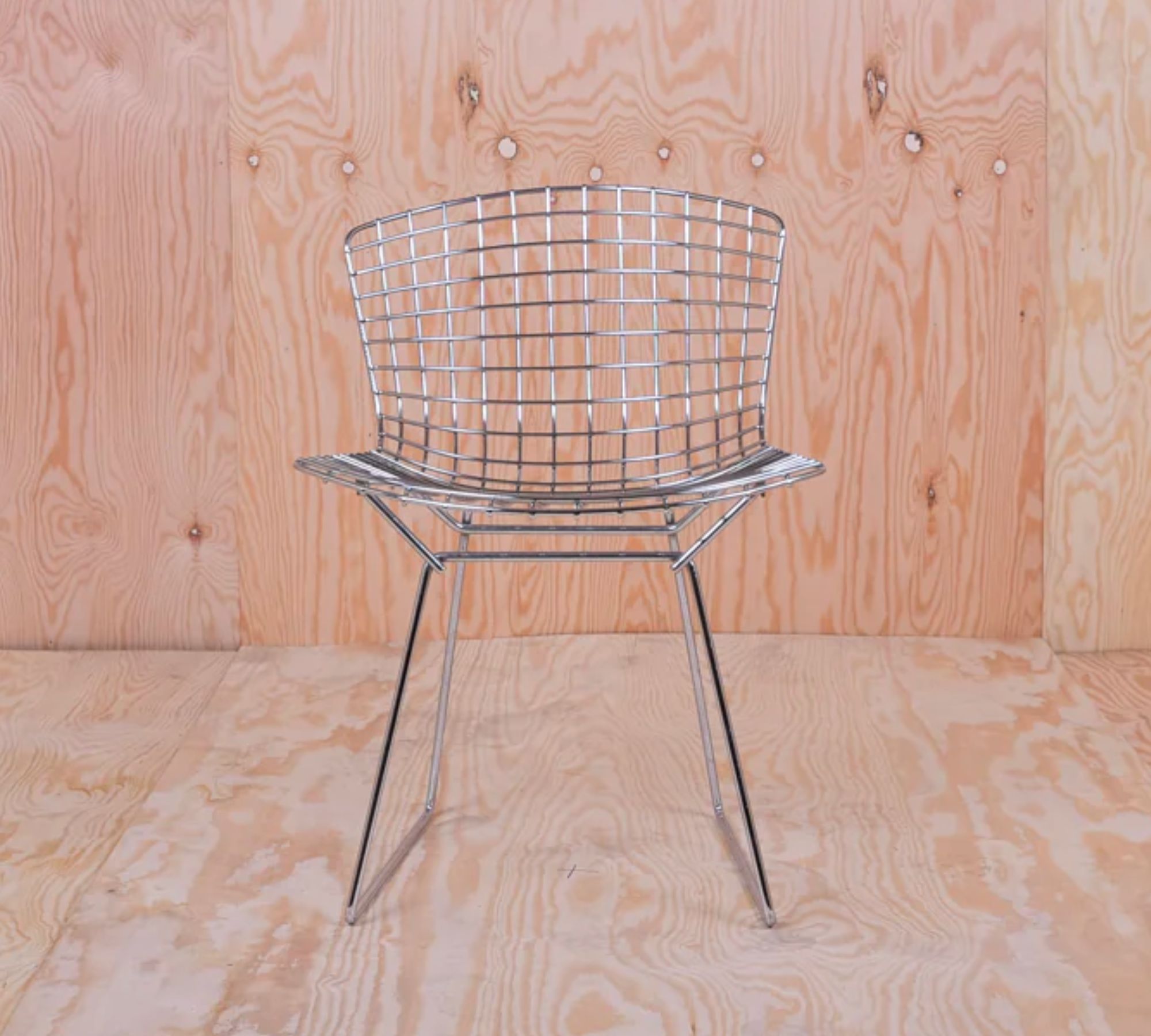 Bertoia Wire Stuhl Chron