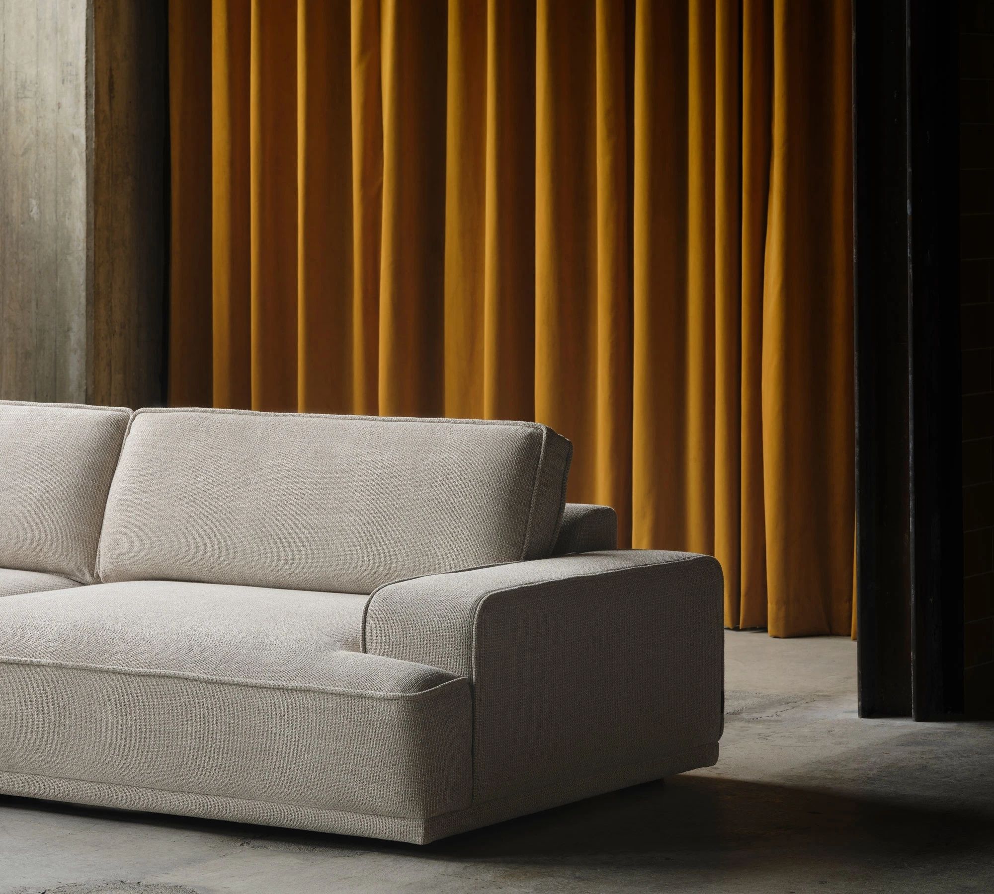 Leonora Sofa 3,5-Sitzer Nola Sand