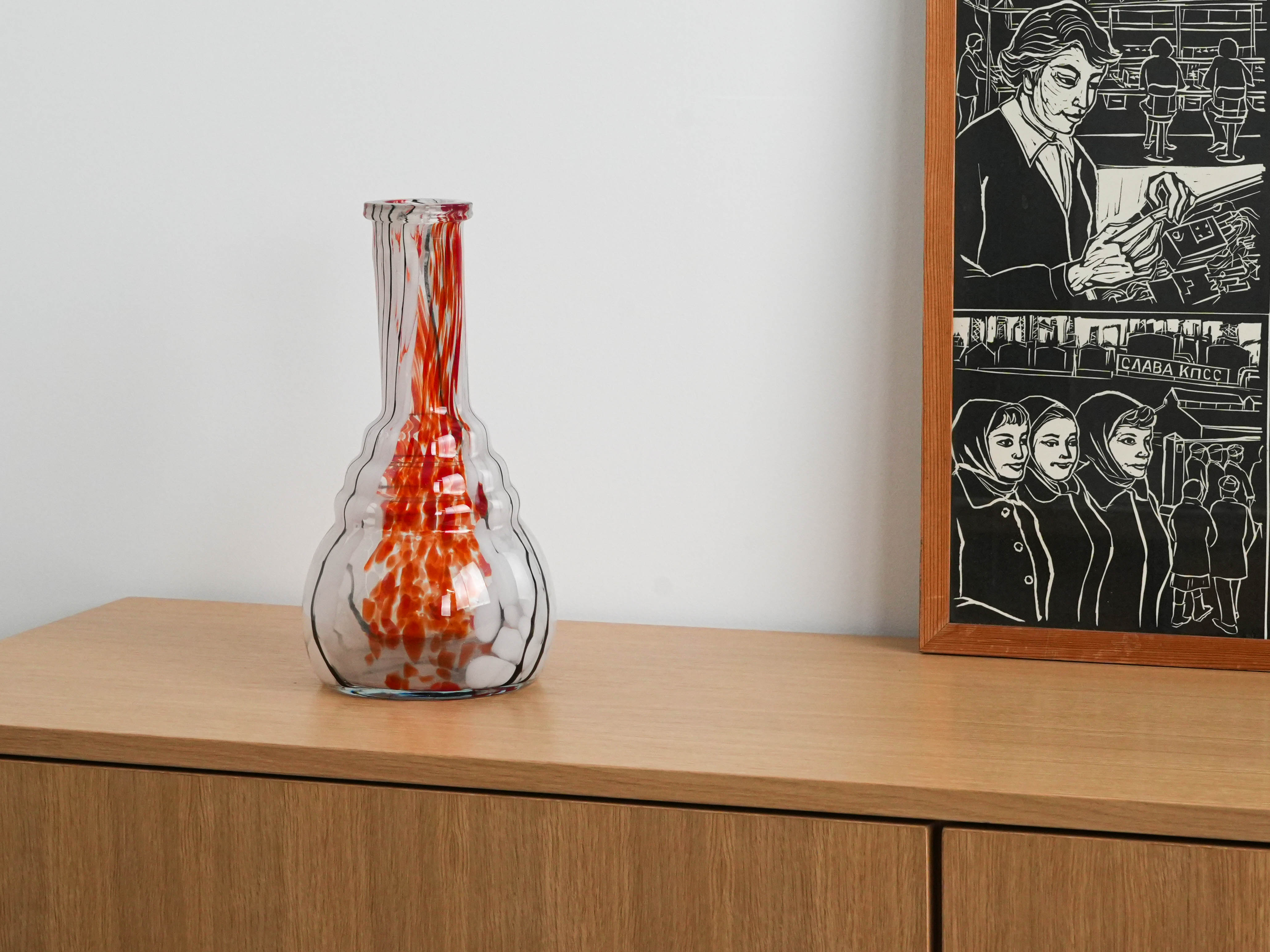 Glass vase Red