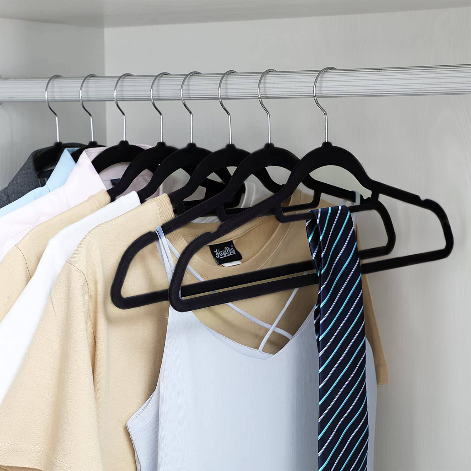 Clothes hanger Bellepierre III set of 50 plastic black silver