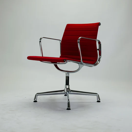 Eames EA 108 Aluminium Chair Rot