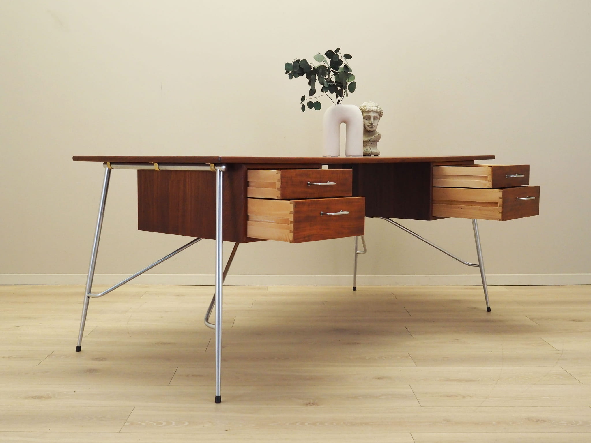 Model 202 Schreibtisch Teakholz 1960er Jahre