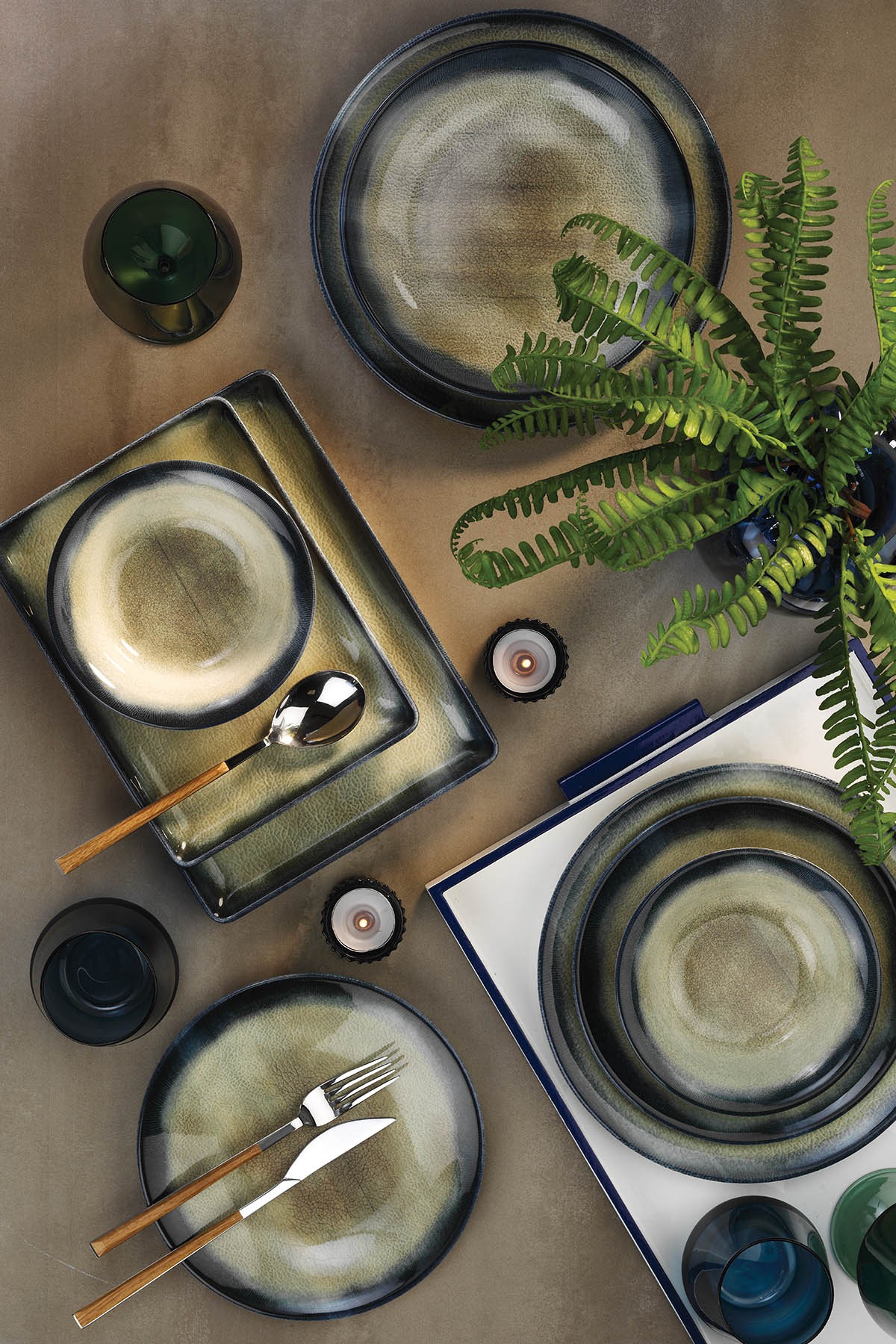 Tableware set 26-pc. Porcelain Blue Brown