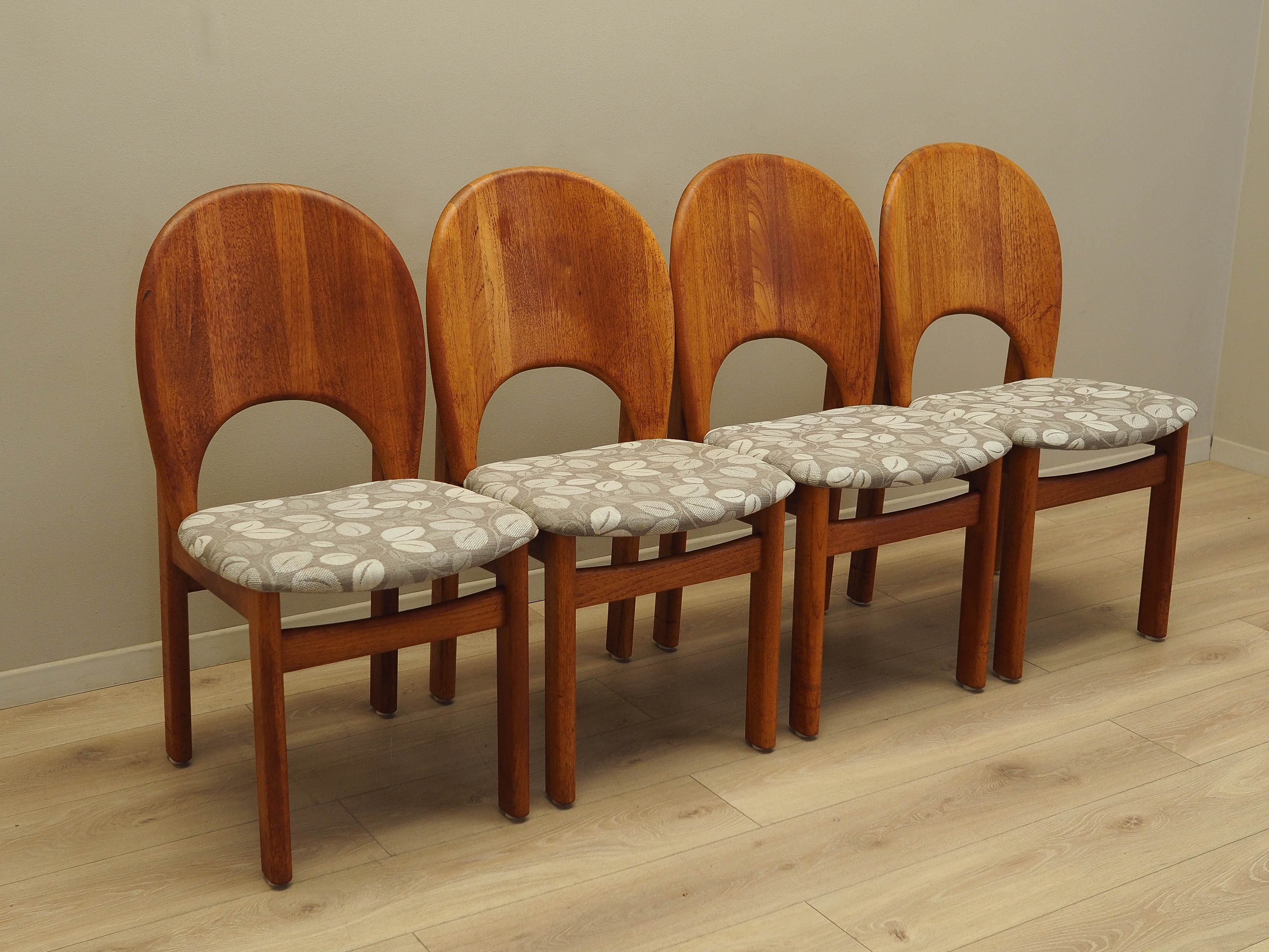 Teak wood chairs set of 4 Light brown 1960s