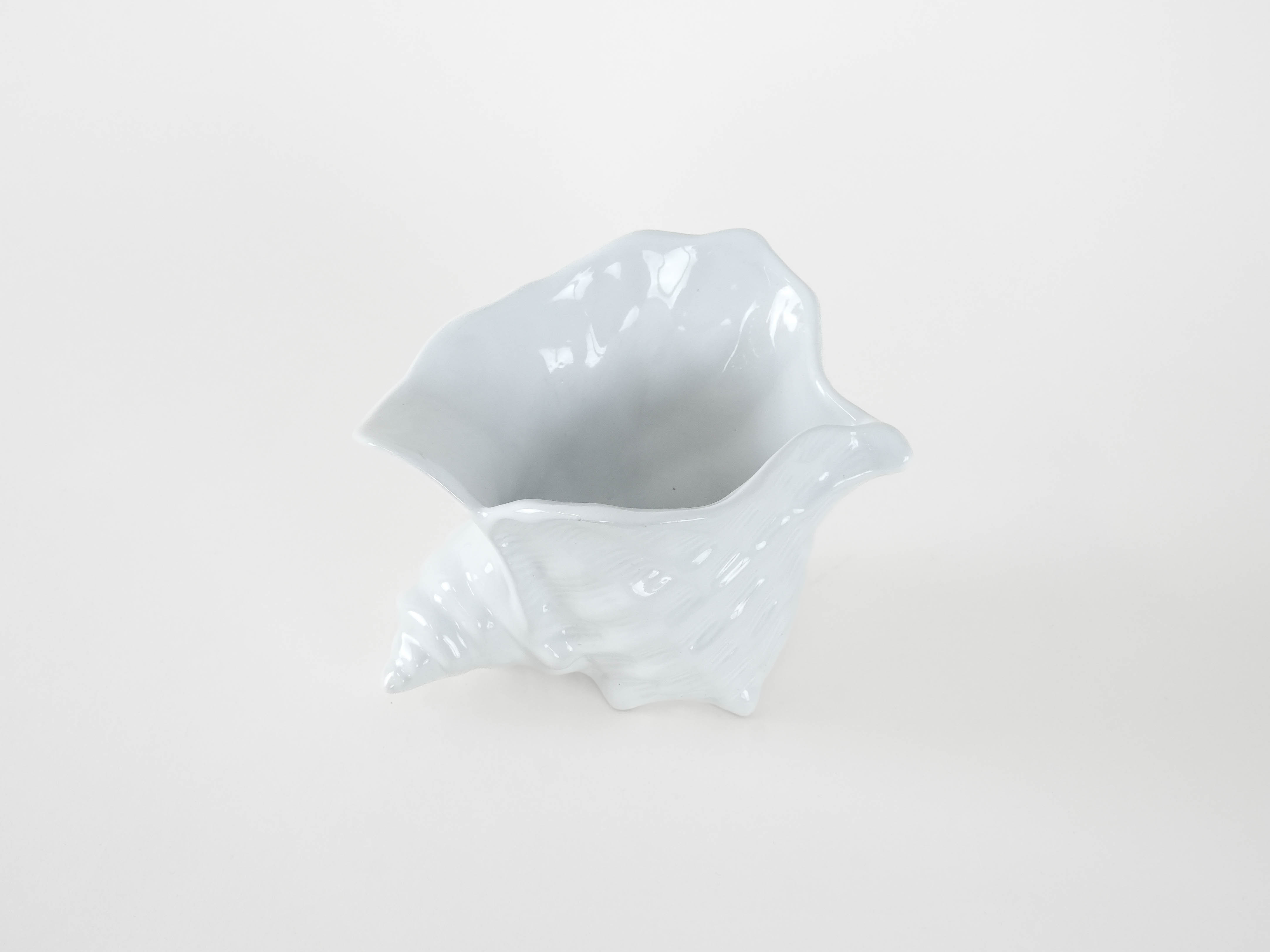 Coprivaso in ceramica bianco anni '70