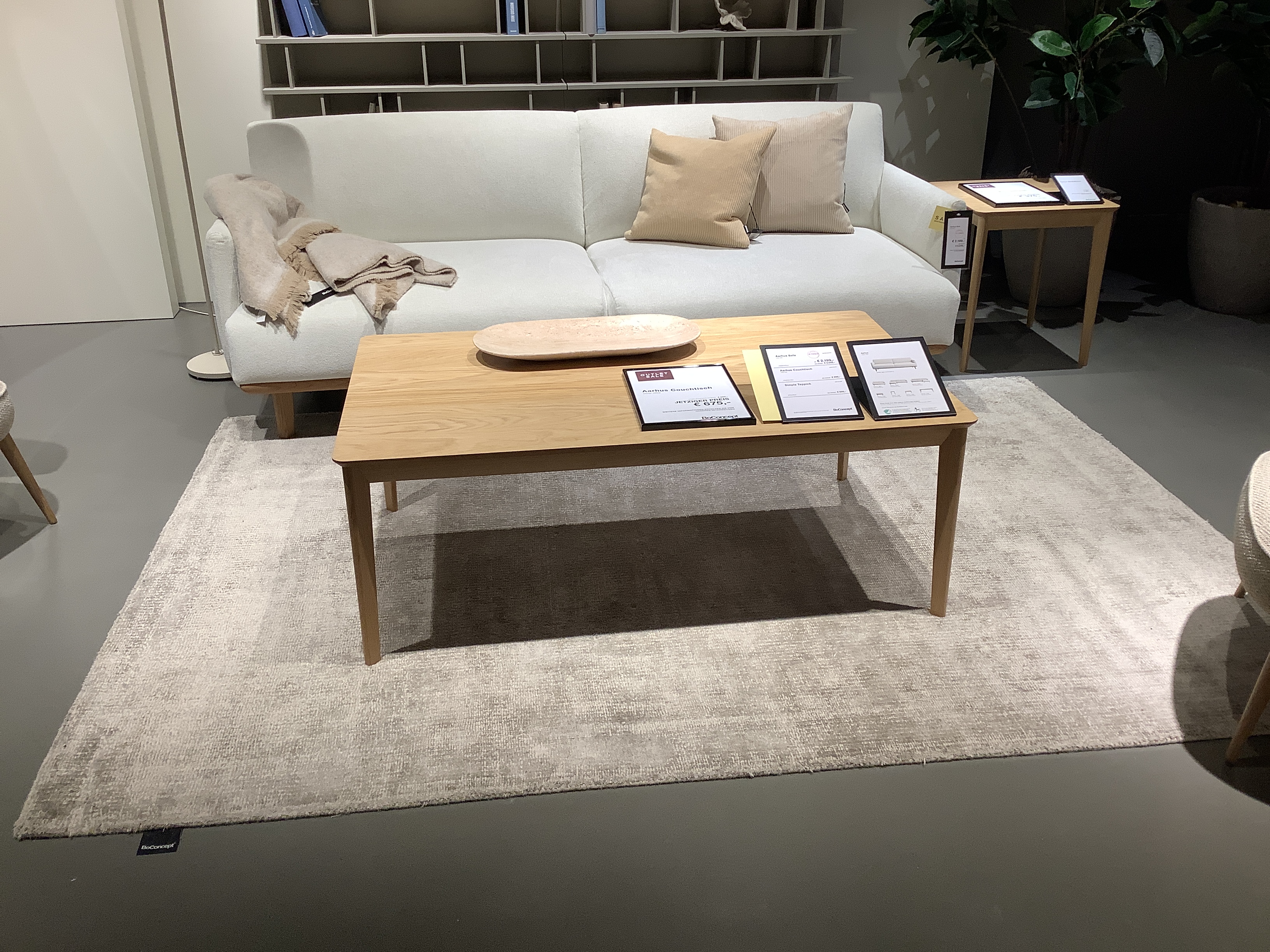 Aarhus Couchtisch Eichenfurnier Natur