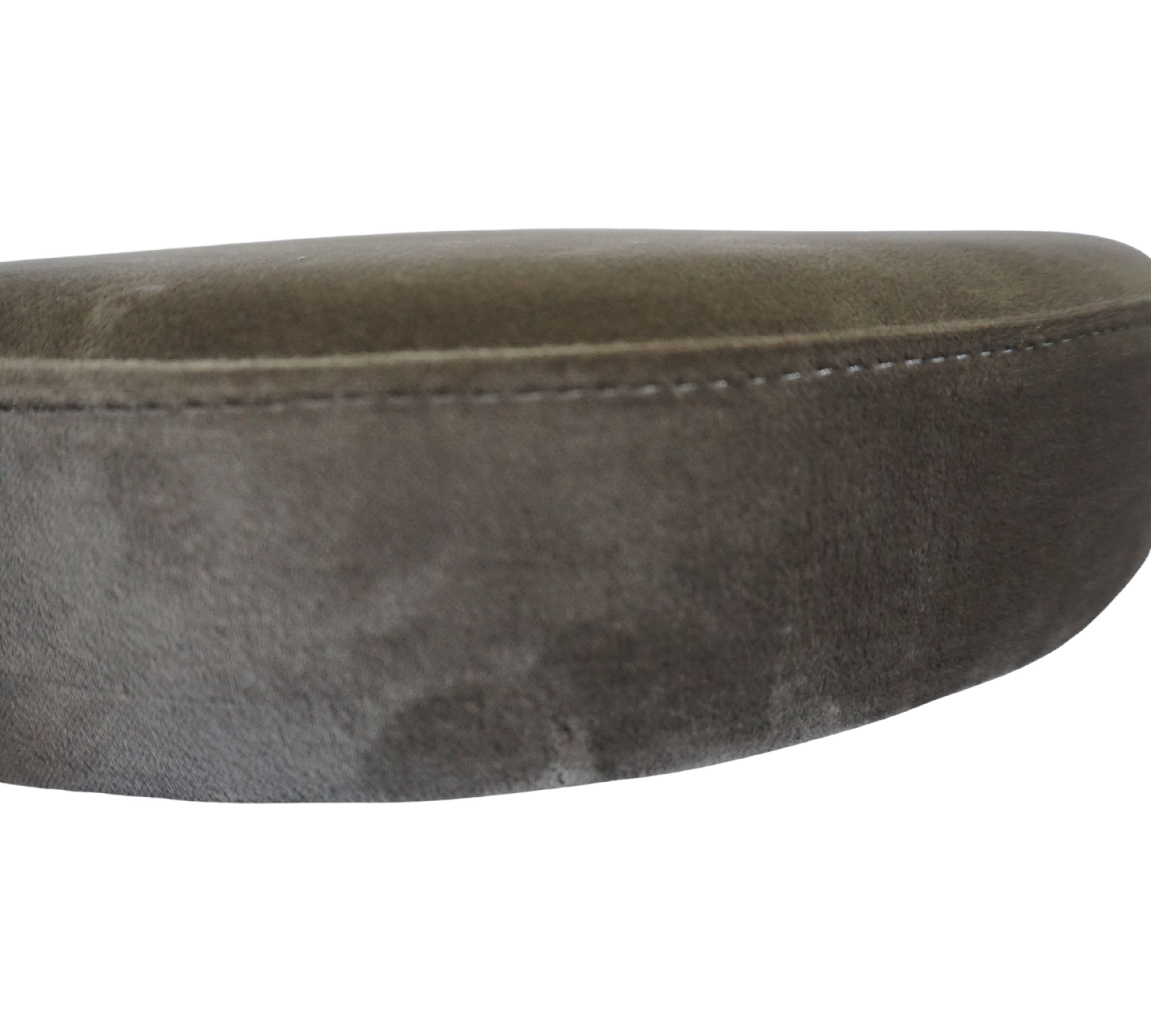 Series 430 Hocker Samt Taupe