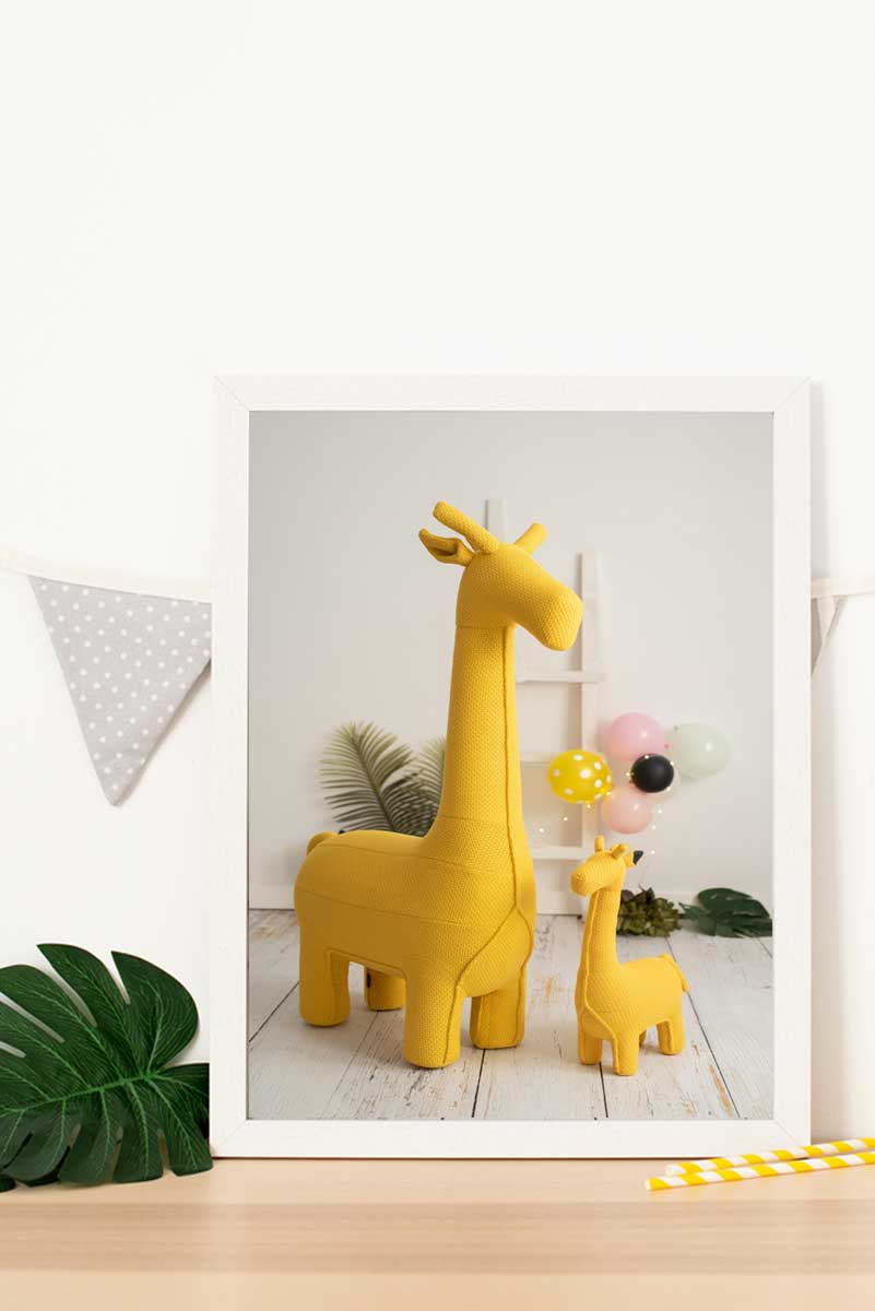 Kinderbild mit Rahmen Giraffe Mehrfarbig