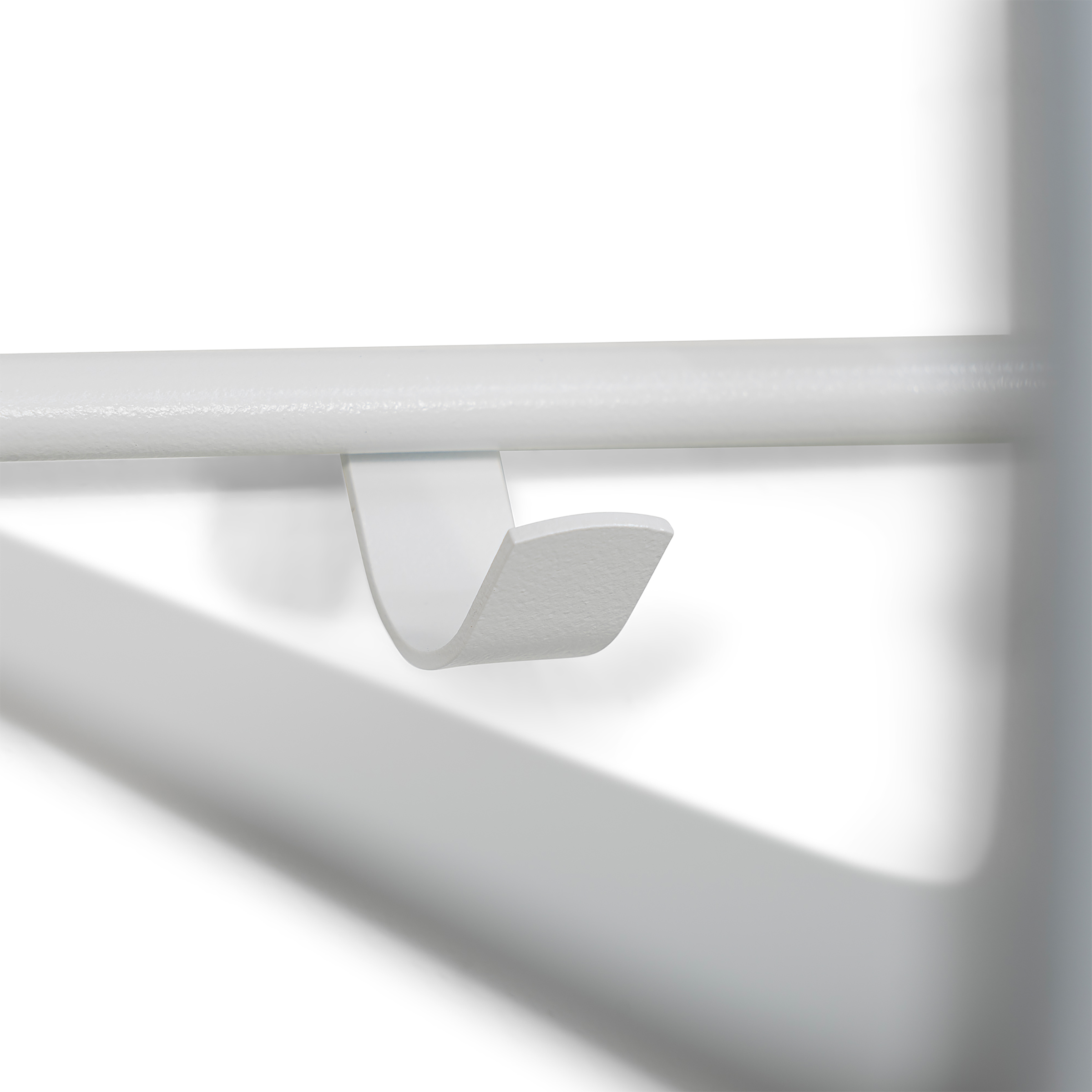 Welbeck Wandgarderobe Metall Weiß