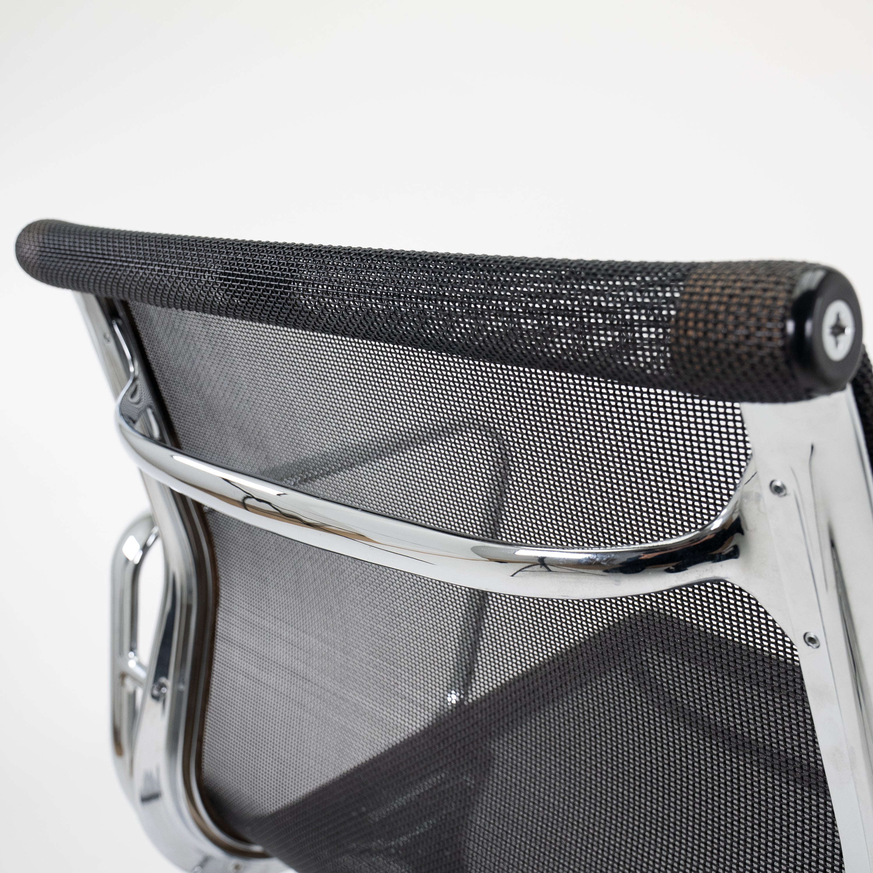 EA108 Office Chair Black by Vitra