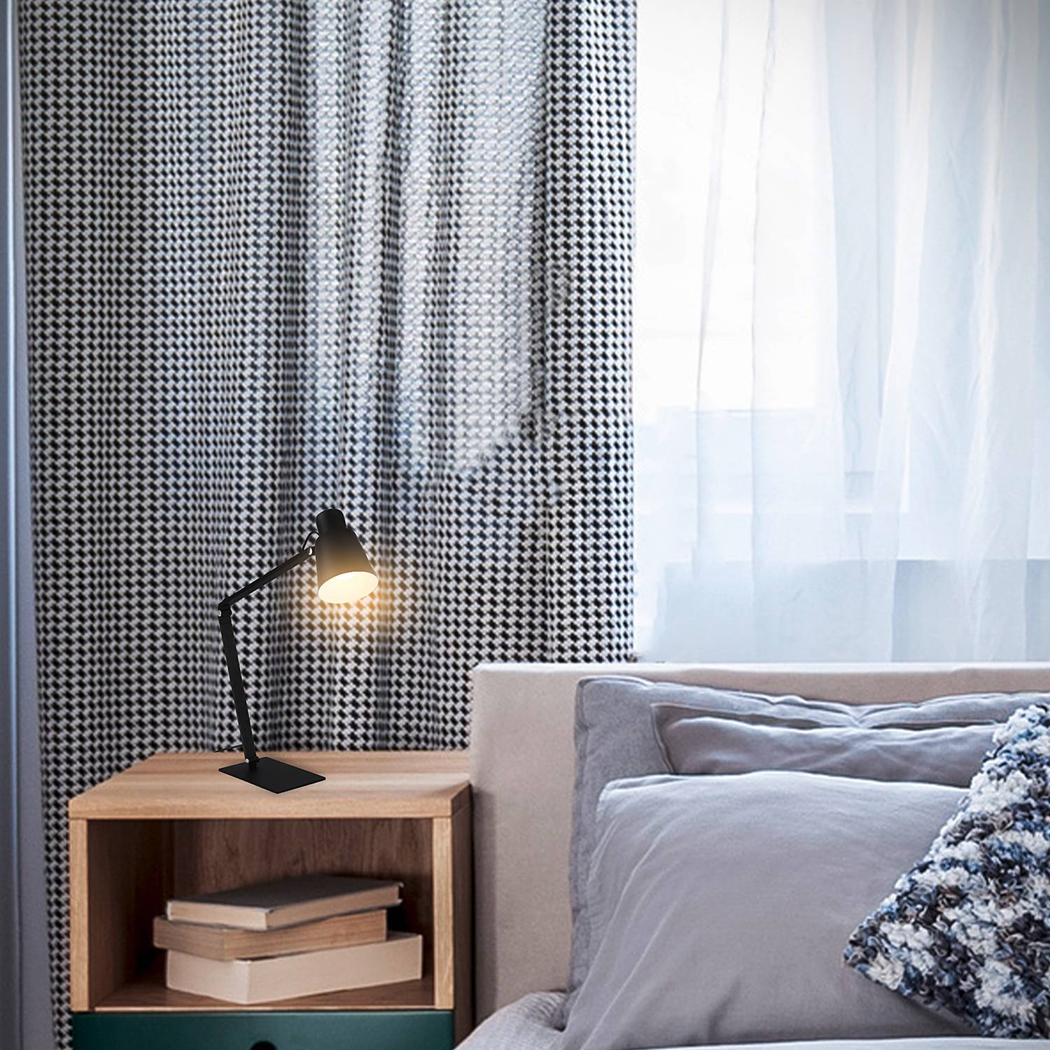 Jatun Table Lamp Aluminum Black