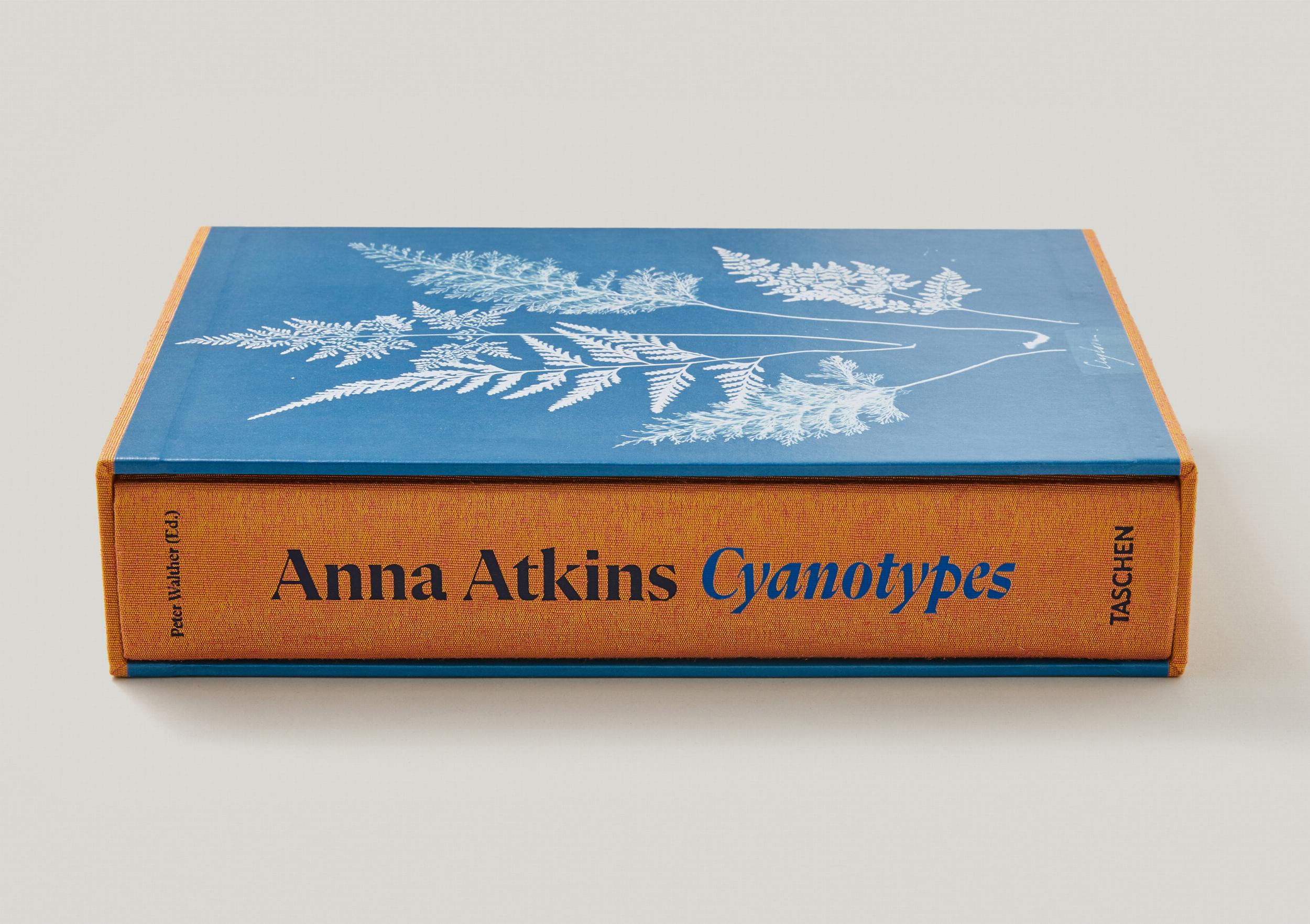 Anna Atkins. Cyanotypes (FFE)