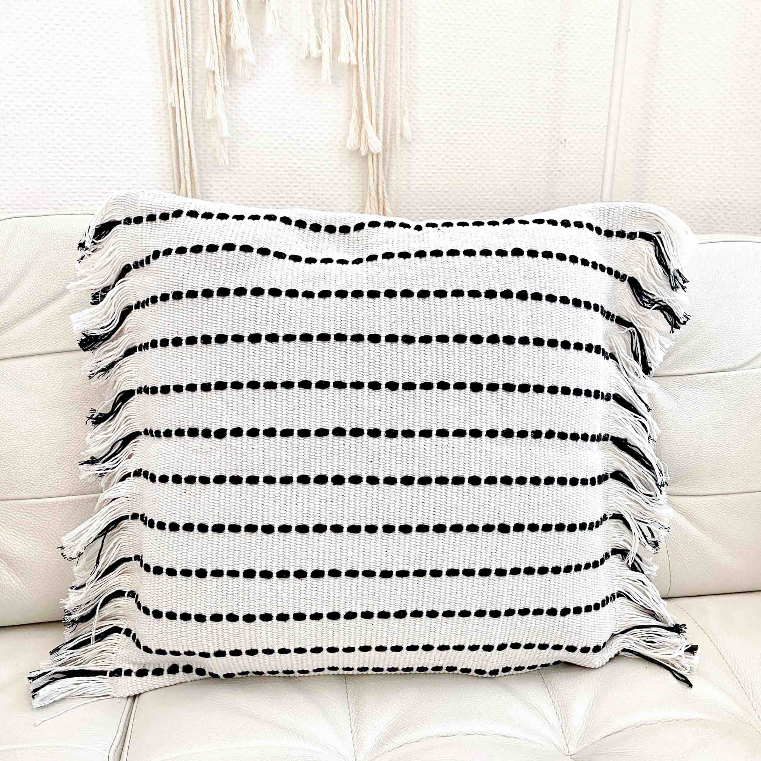 Lands & Pits Fringes Pillowcase Cotton Natural